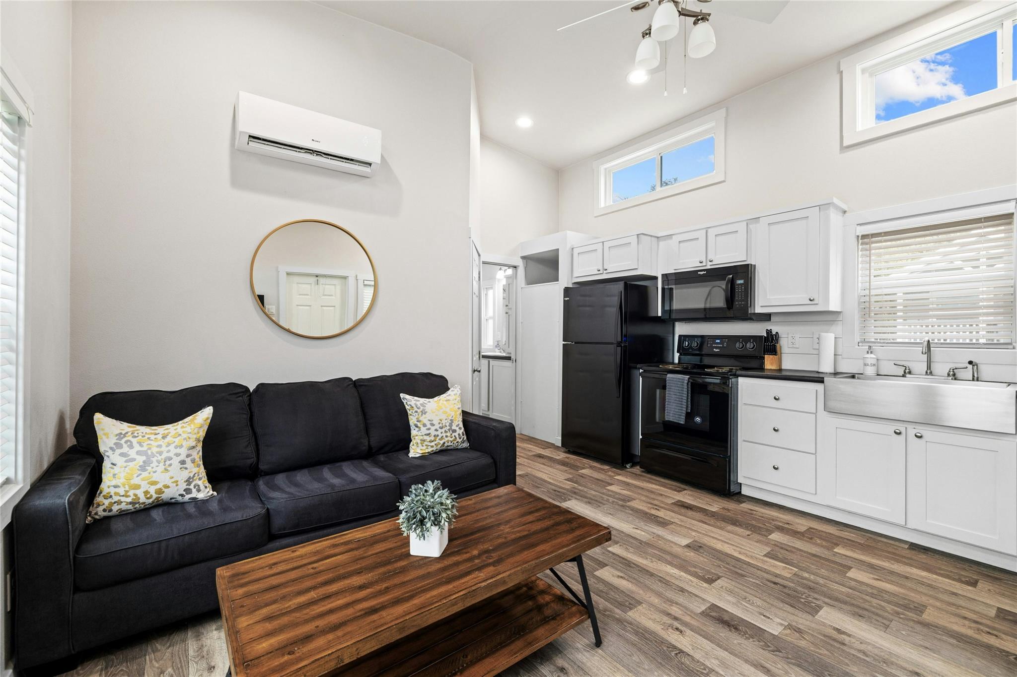 257 County Road 278 Unit D Rd # D, Liberty Hill, TX 78642