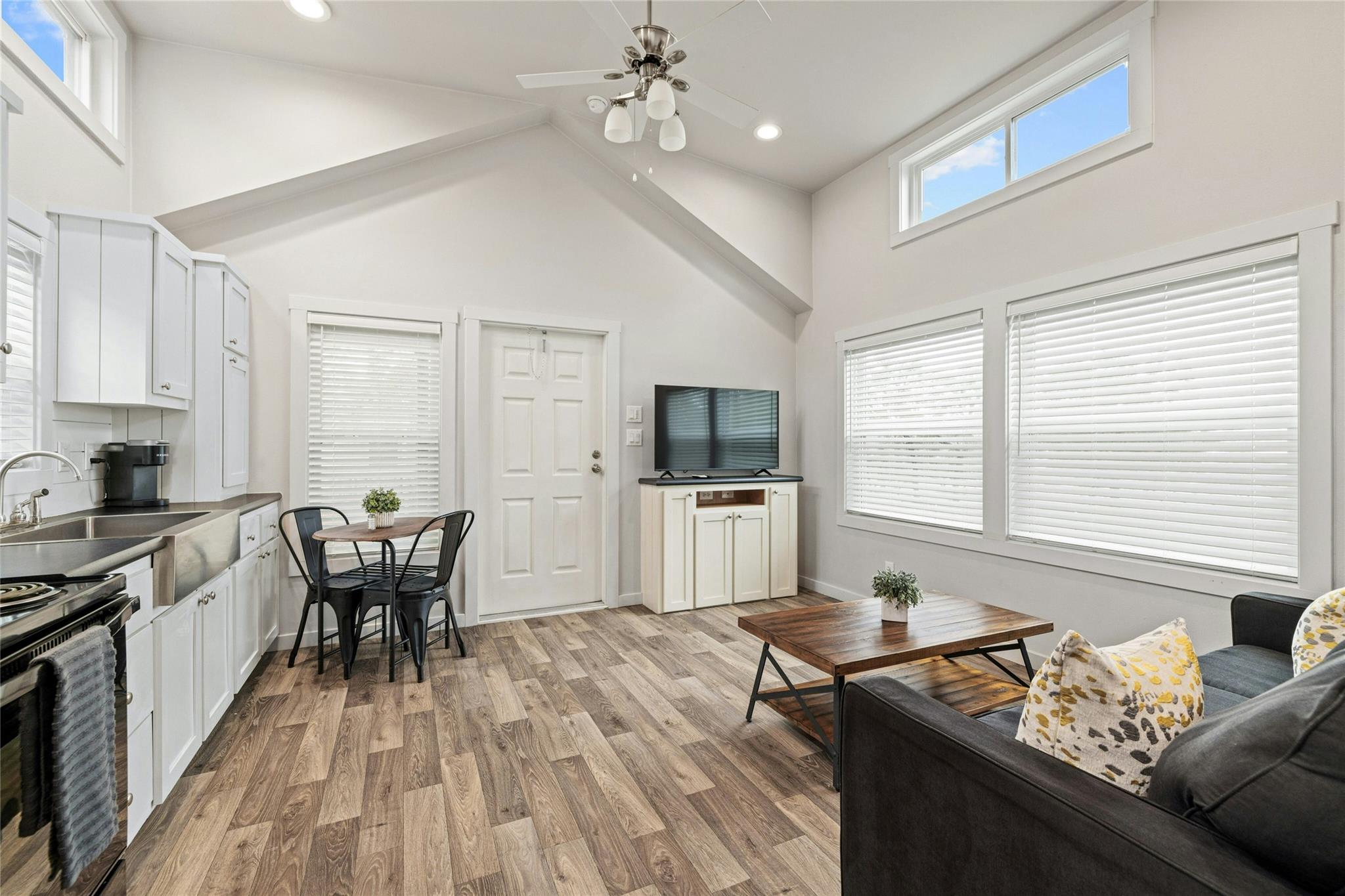 257 County Road 278 Unit D Rd # D, Liberty Hill, TX 78642