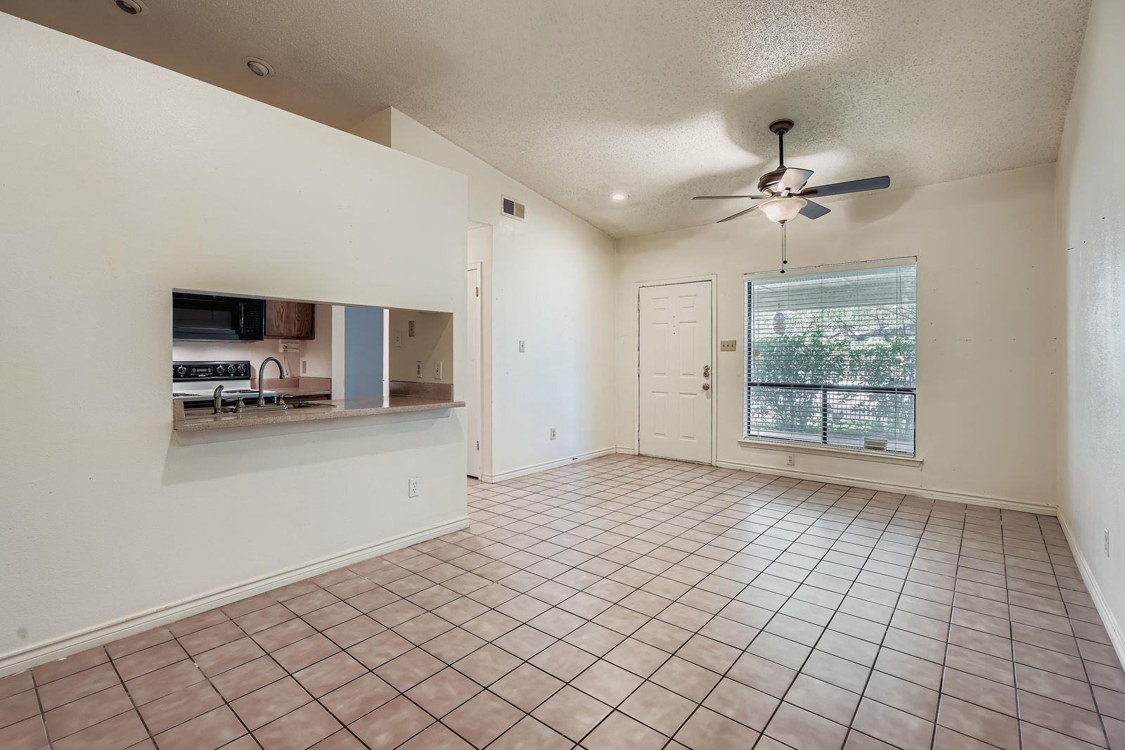 1705 Crossing Pl # 122, Austin, TX 78741