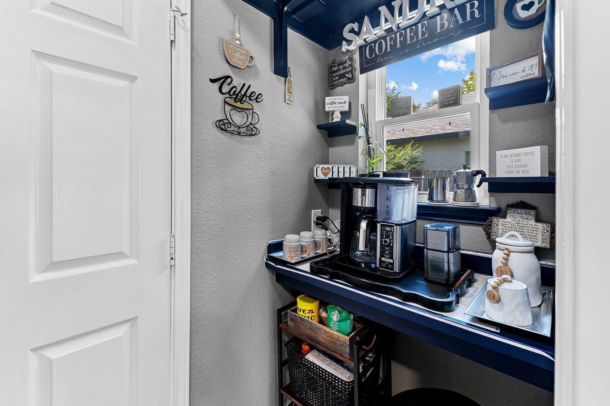 215 Spotted Fawn Dr, Hutto, TX 78634