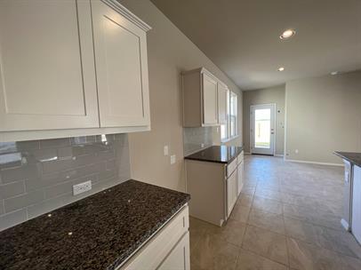 301 Tempest Trl, Maxwell, TX 78656