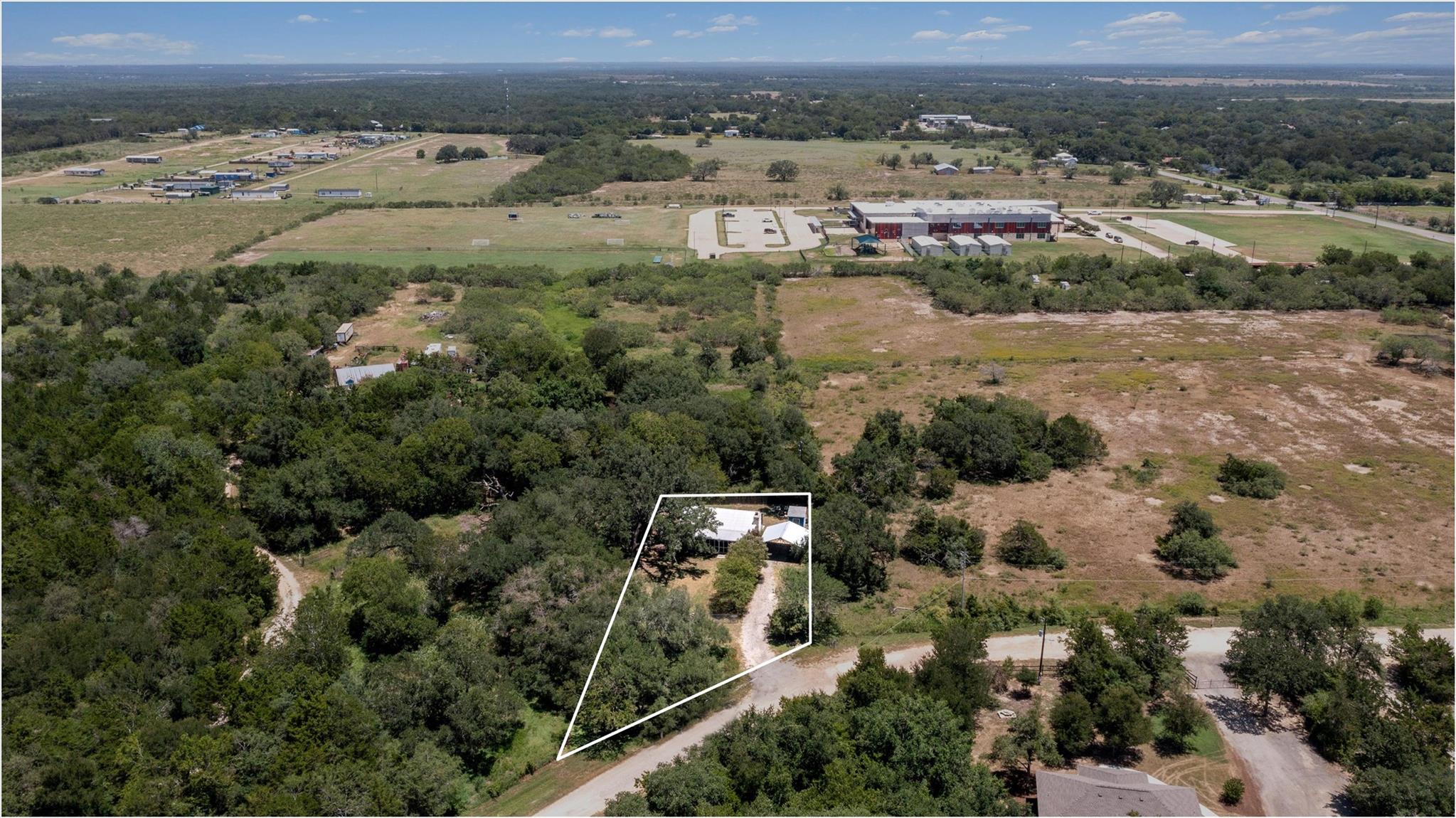 170 Whitetail Ln, Dale, TX 78616