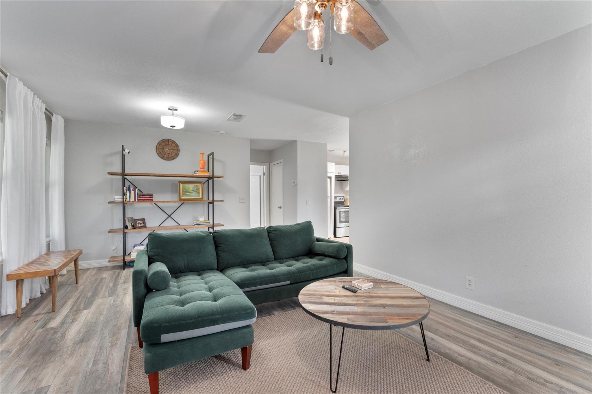 170 Whitetail Ln, Dale, TX 78616