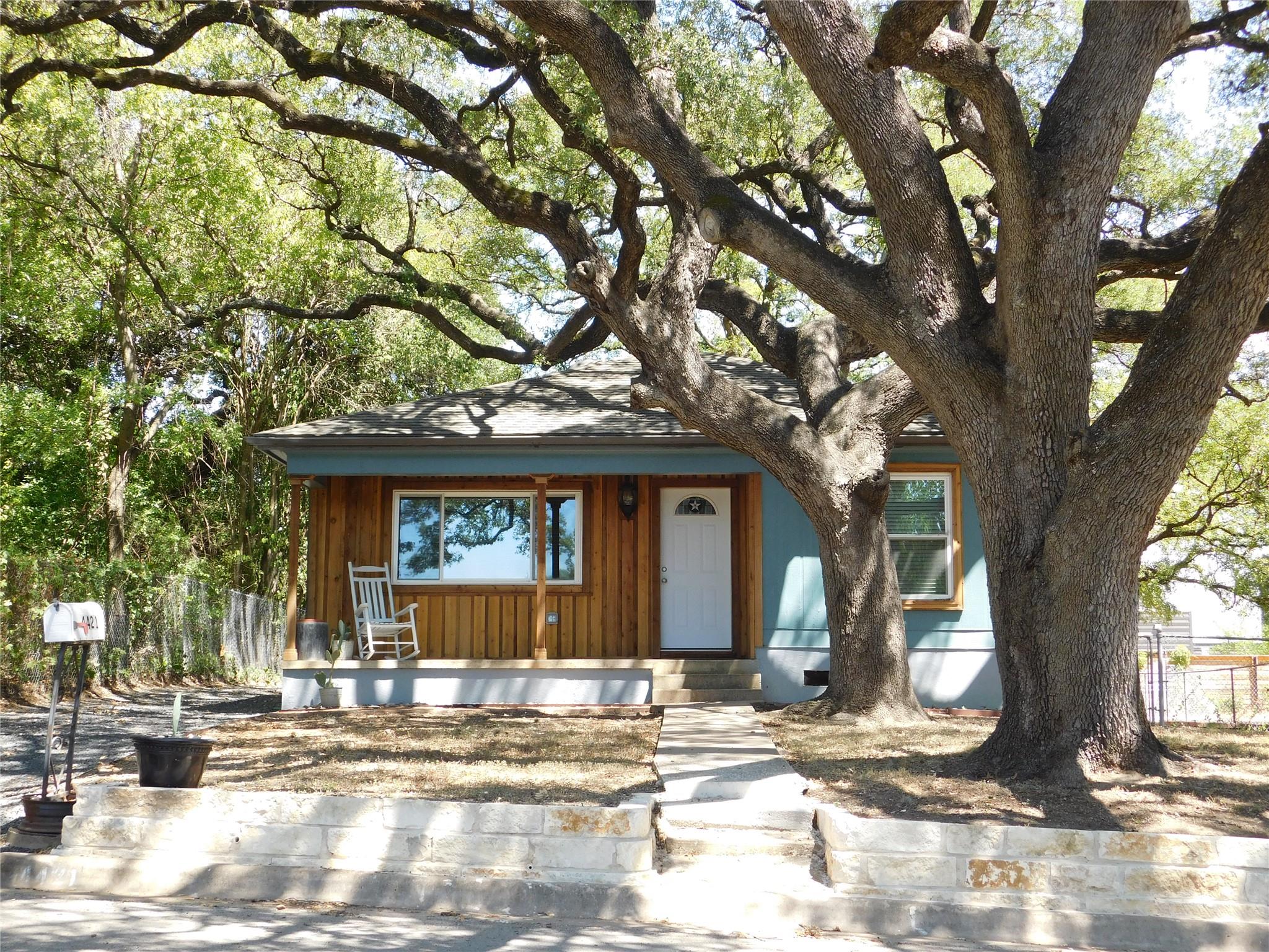 4421 Garnett St, Austin, TX 78745