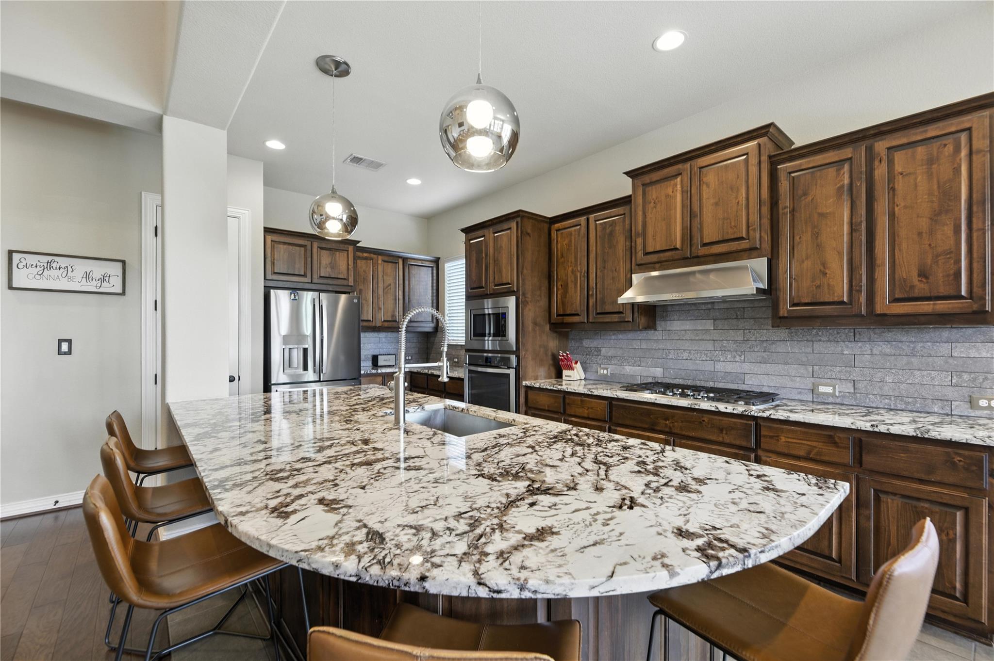 5305 Green Thread Trl, Spicewood, TX 78669