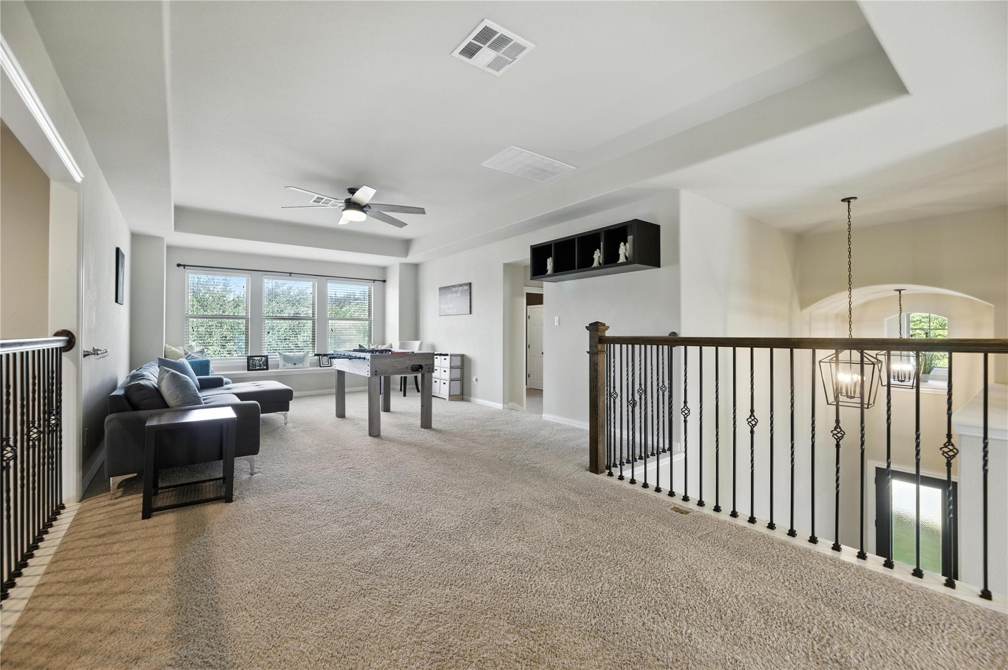 5305 Green Thread Trl, Spicewood, TX 78669