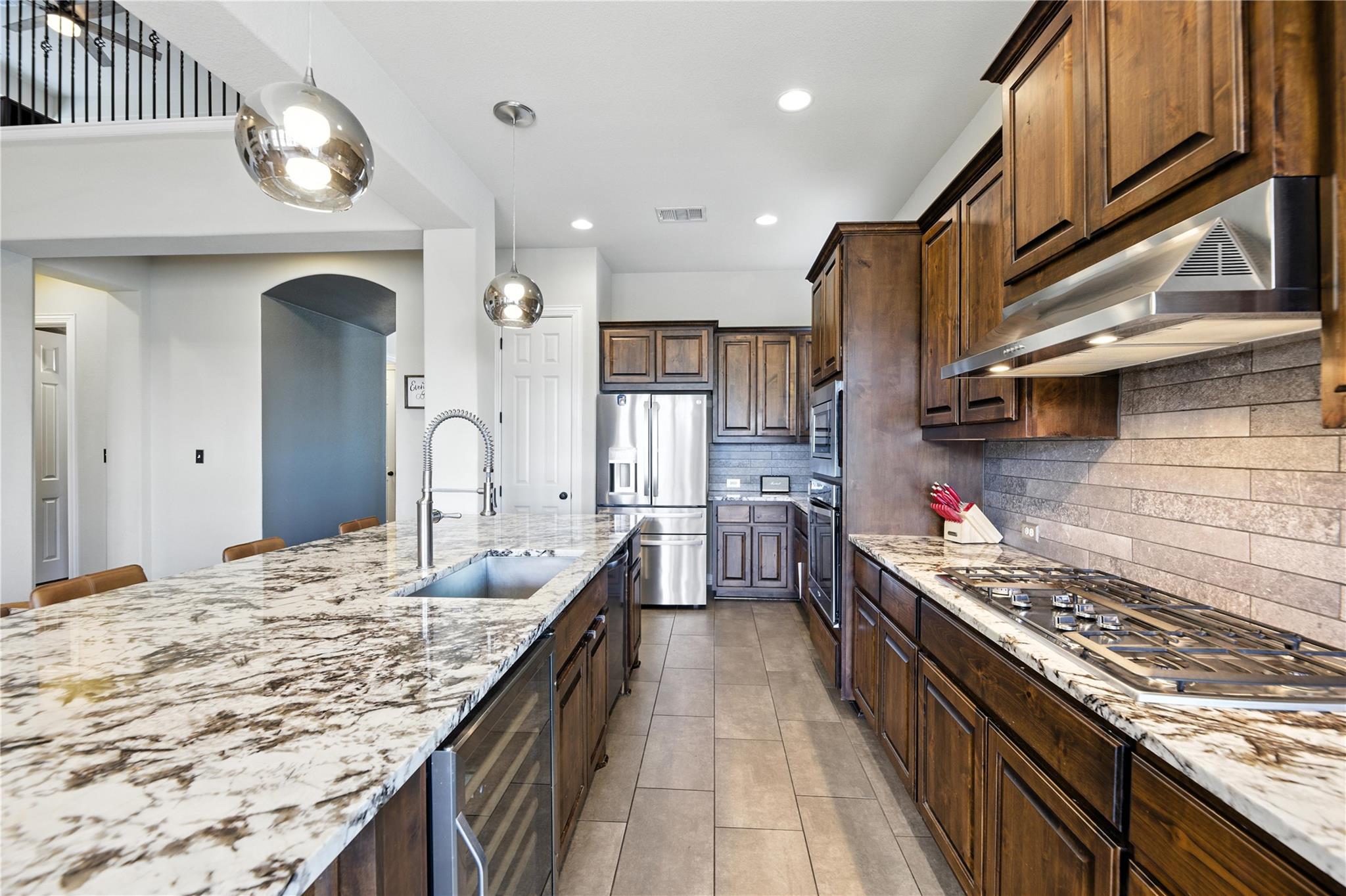 5305 Green Thread Trl, Spicewood, TX 78669