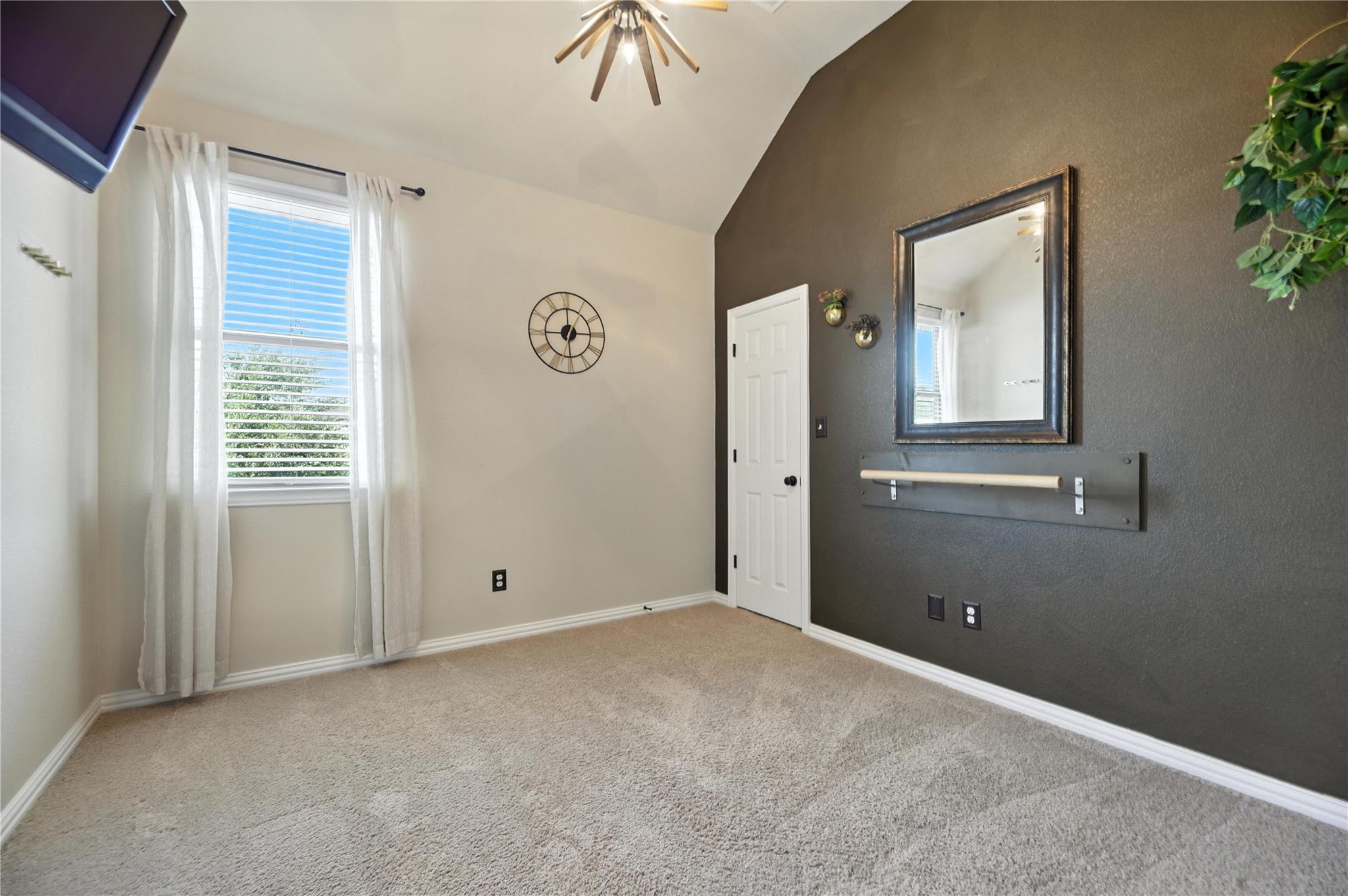 5305 Green Thread Trl, Spicewood, TX 78669