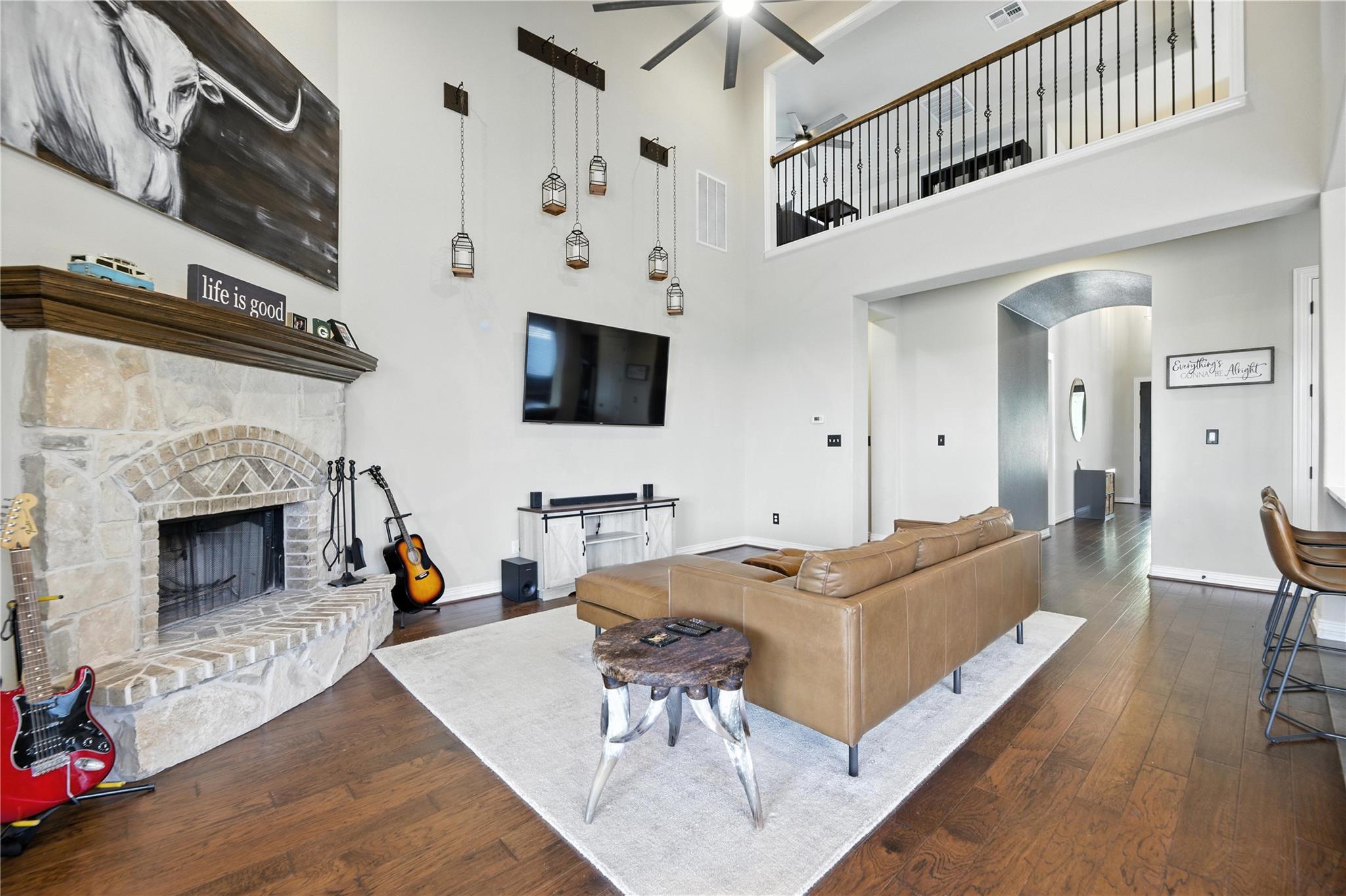 5305 Green Thread Trl, Spicewood, TX 78669