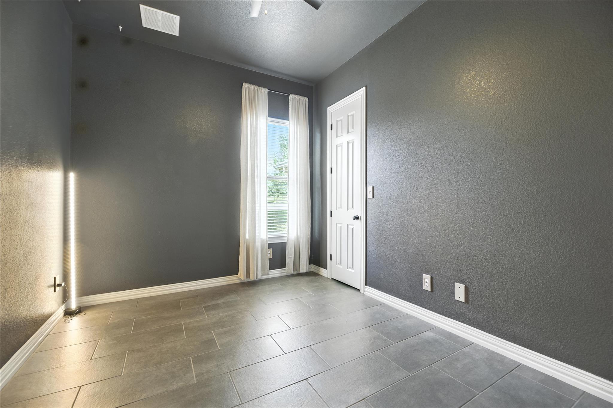 5305 Green Thread Trl, Spicewood, TX 78669