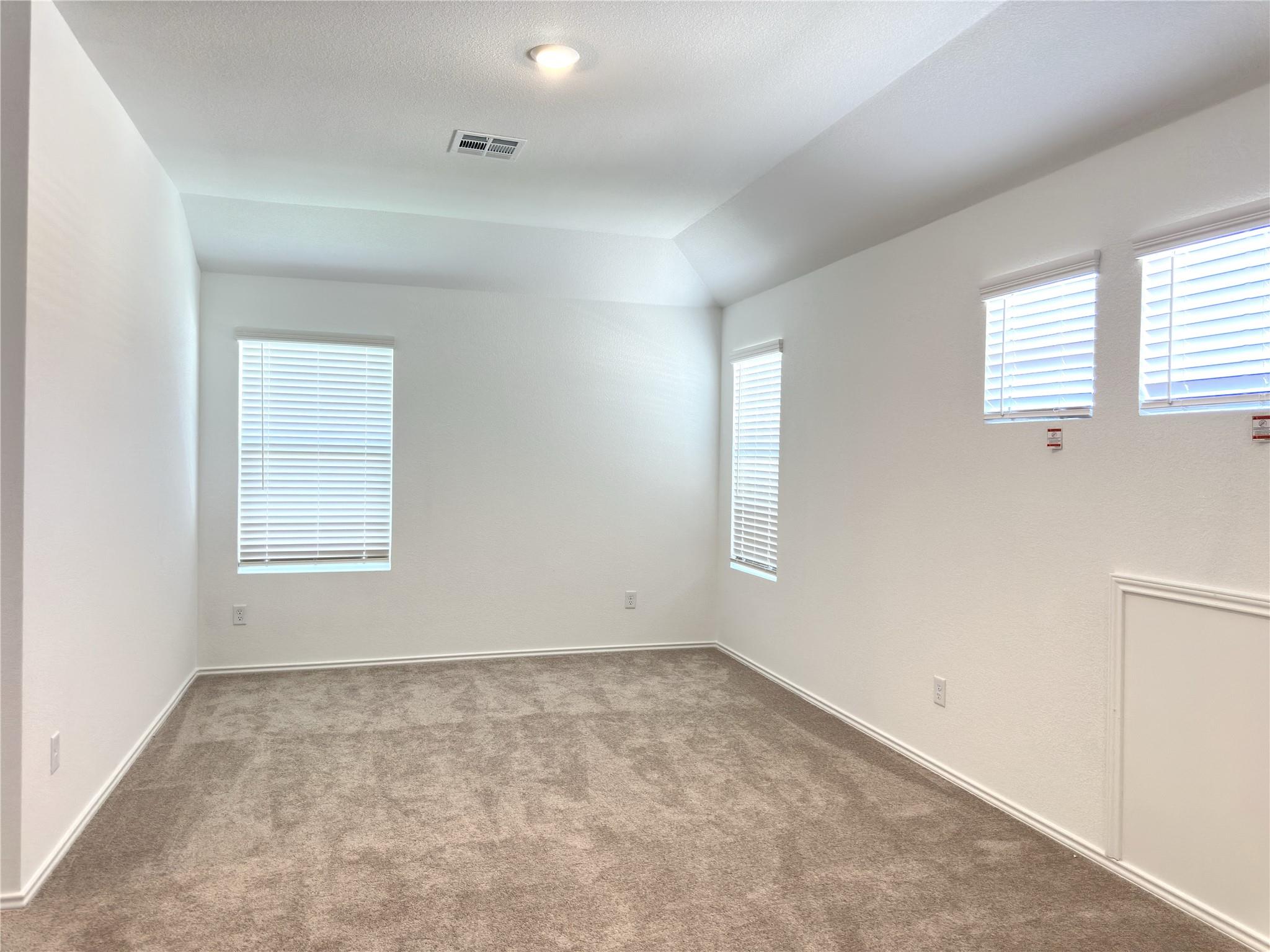 158 Cibolo Creek Loop, Bastrop, TX 78602