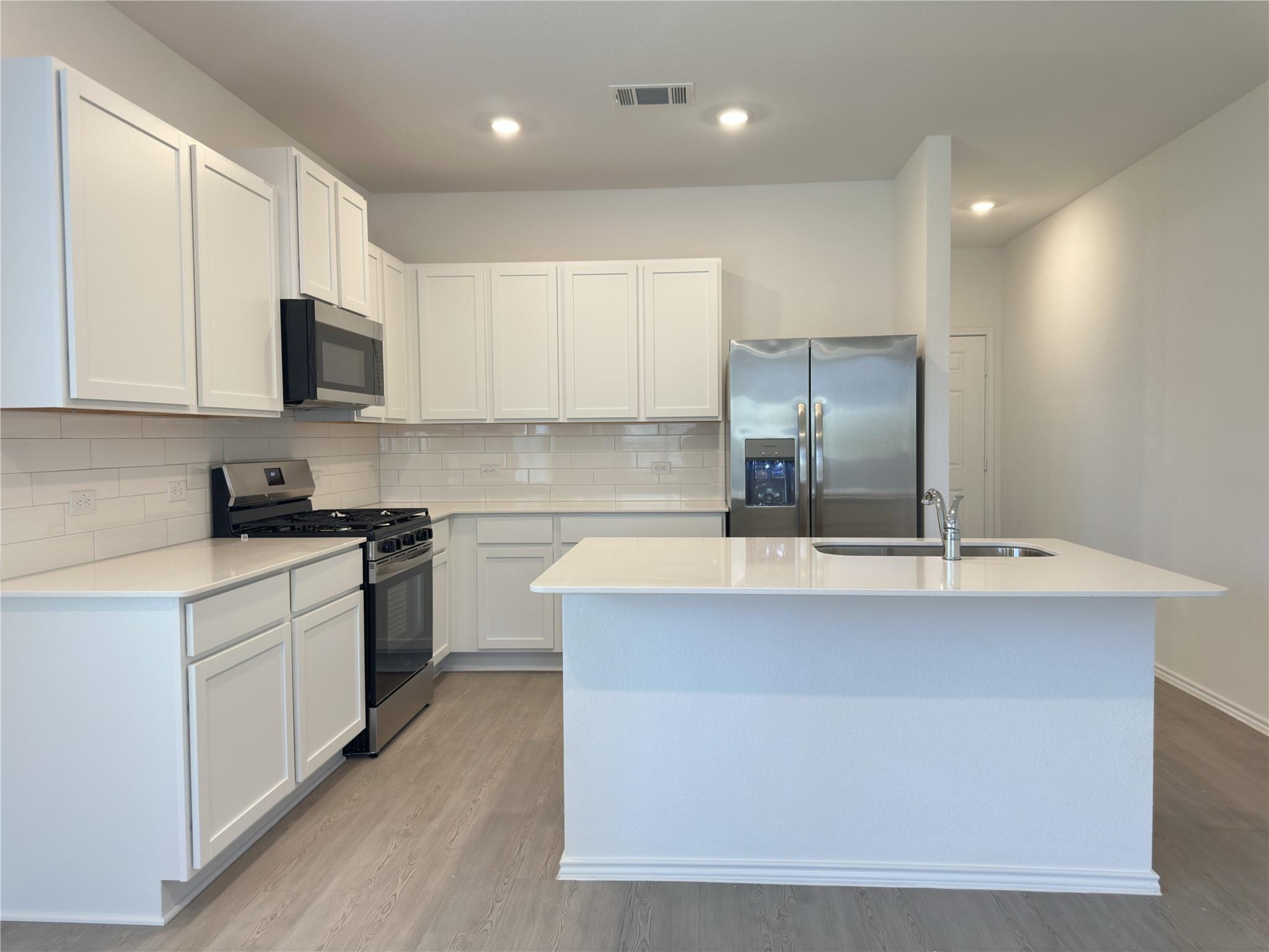 158 Cibolo Creek Loop, Bastrop, TX 78602