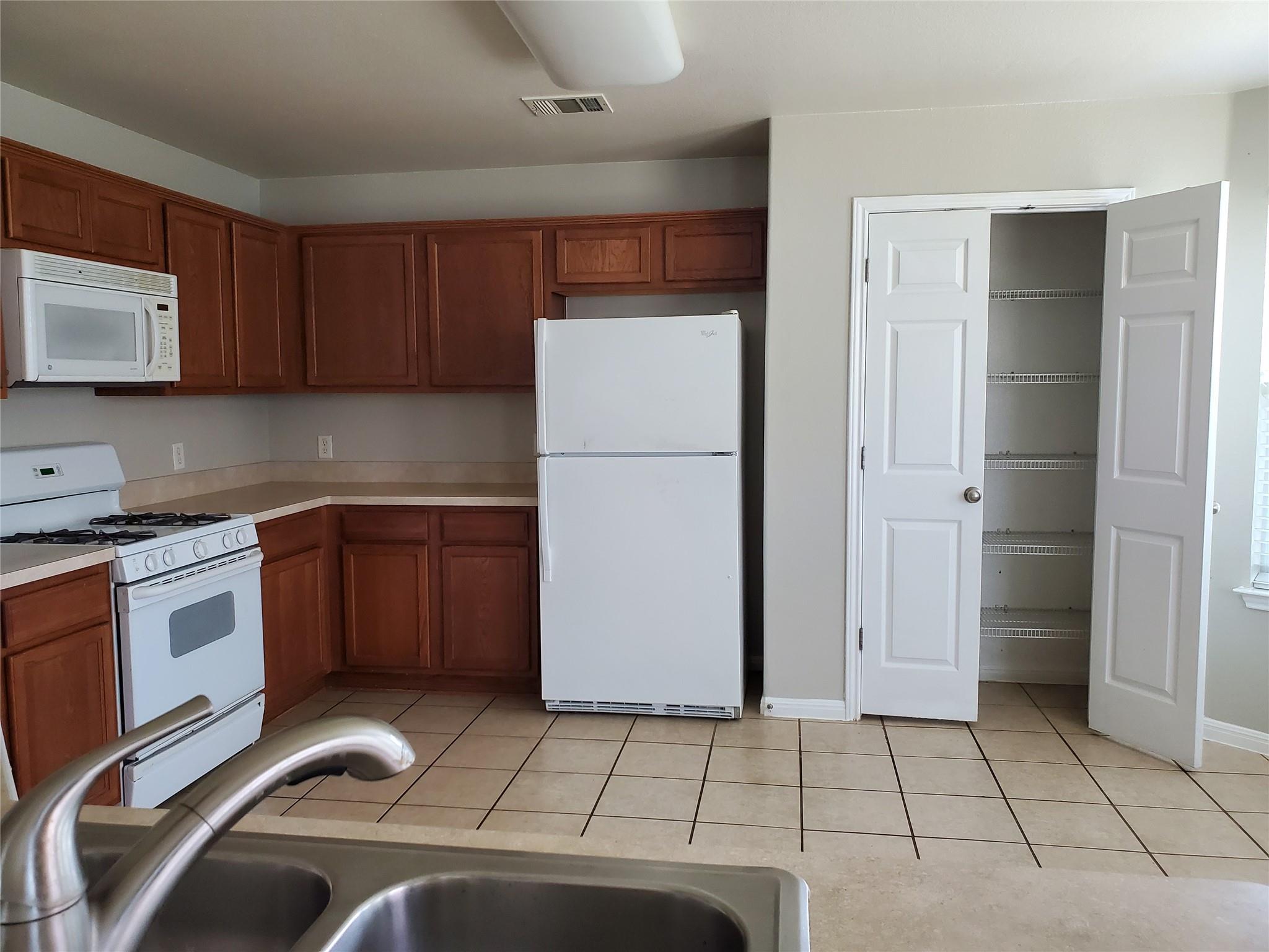 3701 Holden Ct, Round Rock, TX 78665