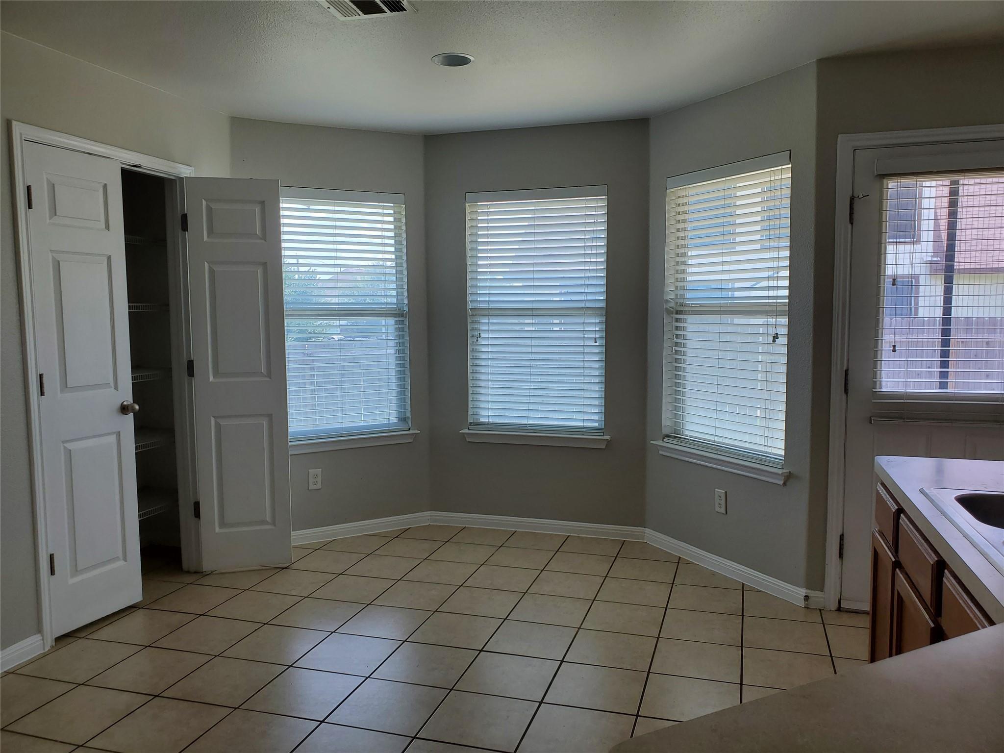 3701 Holden Ct, Round Rock, TX 78665