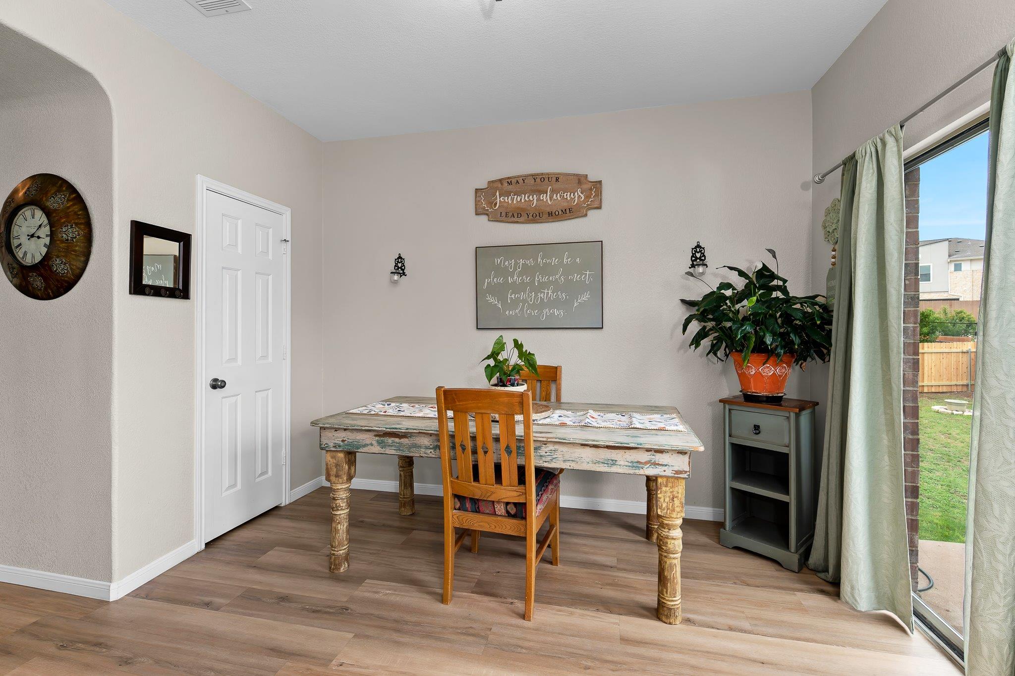 2417 Hollis Ln, Cedar Park, TX 78613