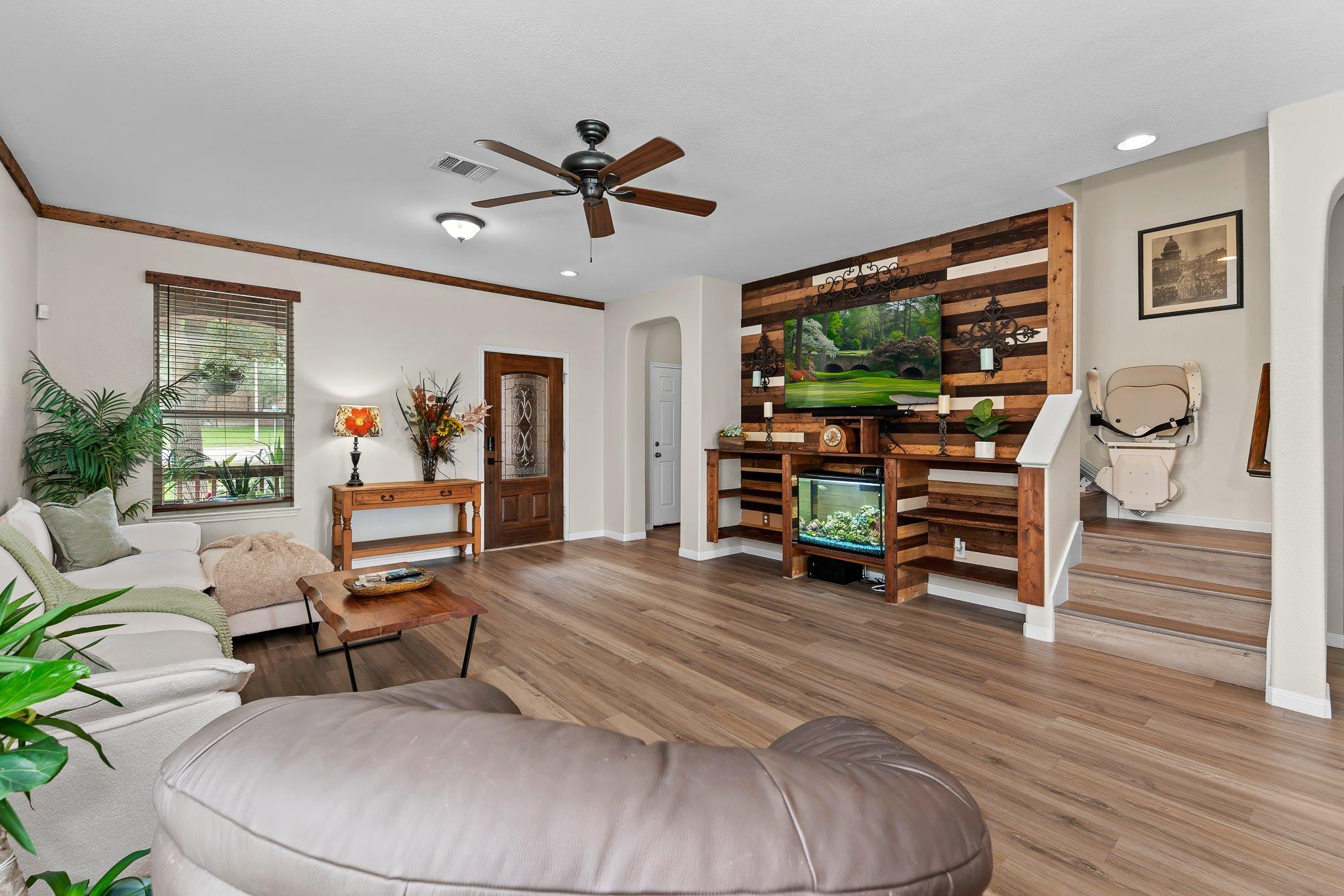 2417 Hollis Ln, Cedar Park, TX 78613