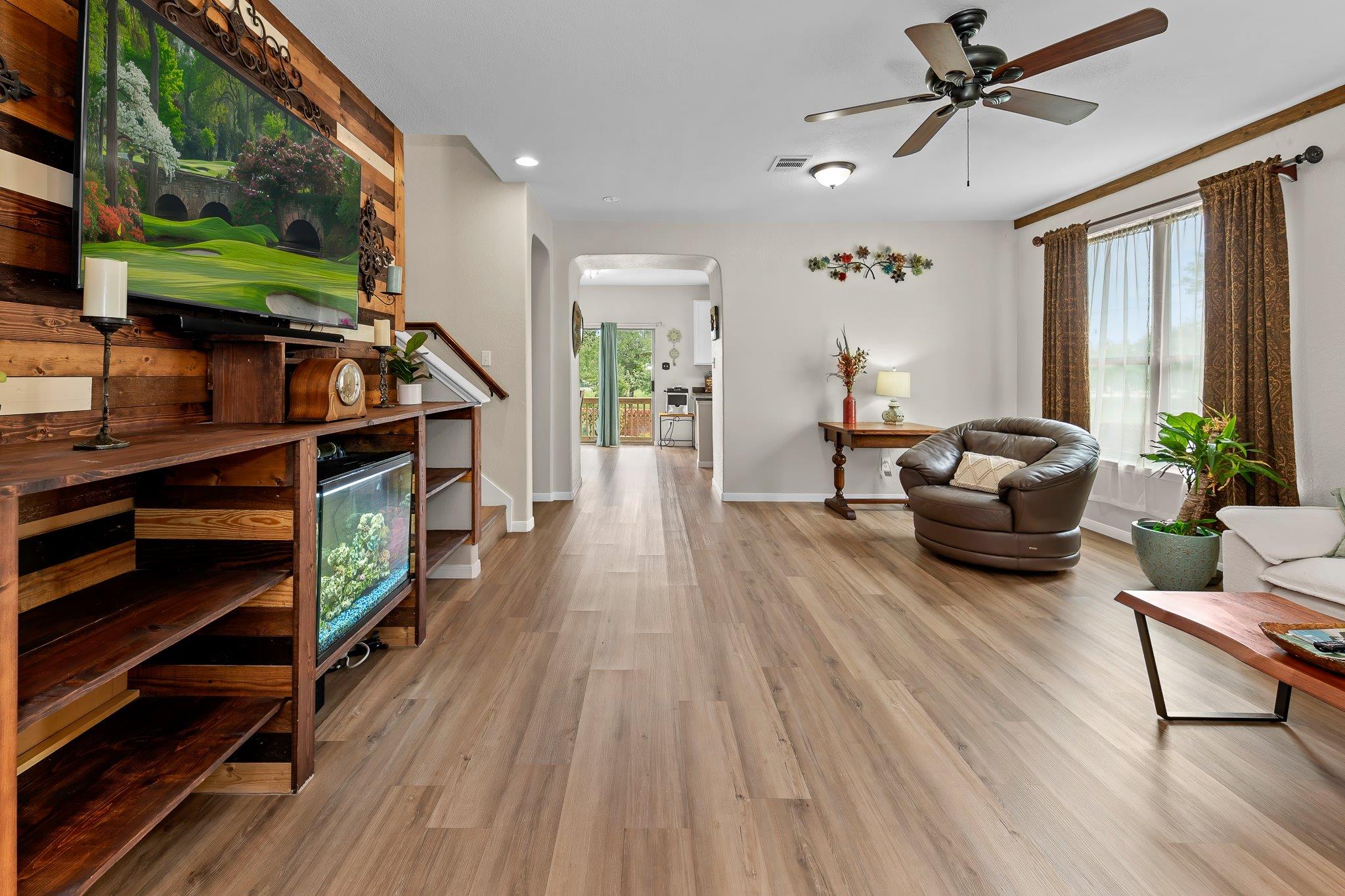 2417 Hollis Ln, Cedar Park, TX 78613