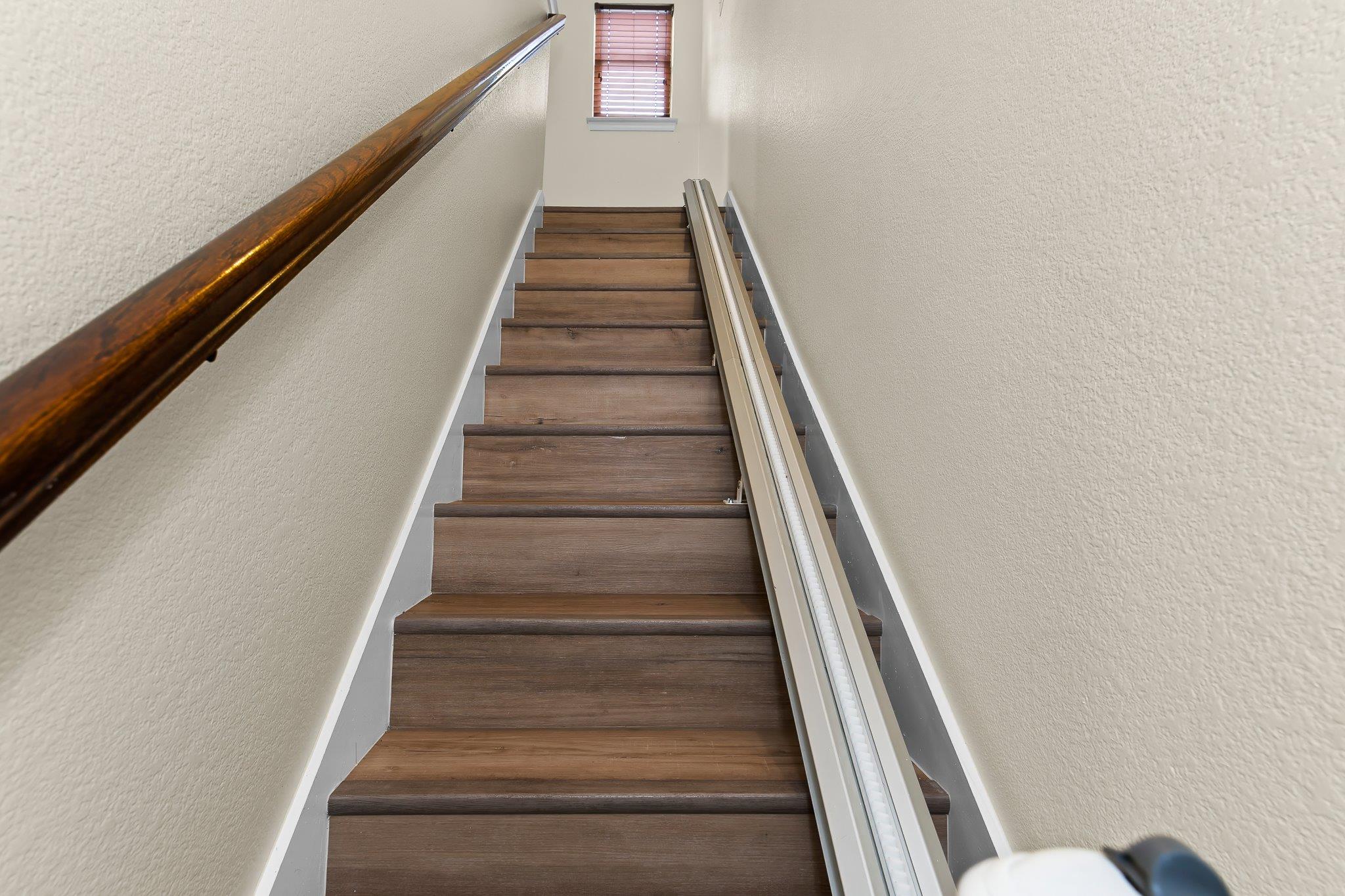 2417 Hollis Ln, Cedar Park, TX 78613