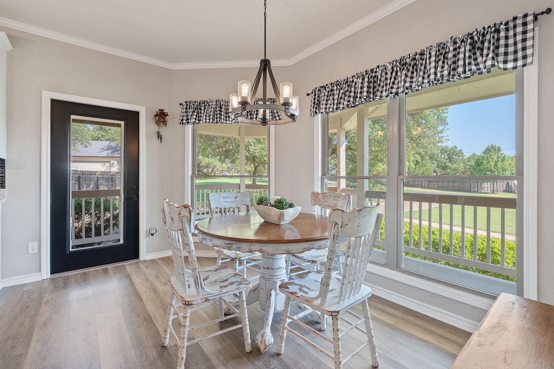 4004 Fountainwood Cir, Georgetown, TX 78633