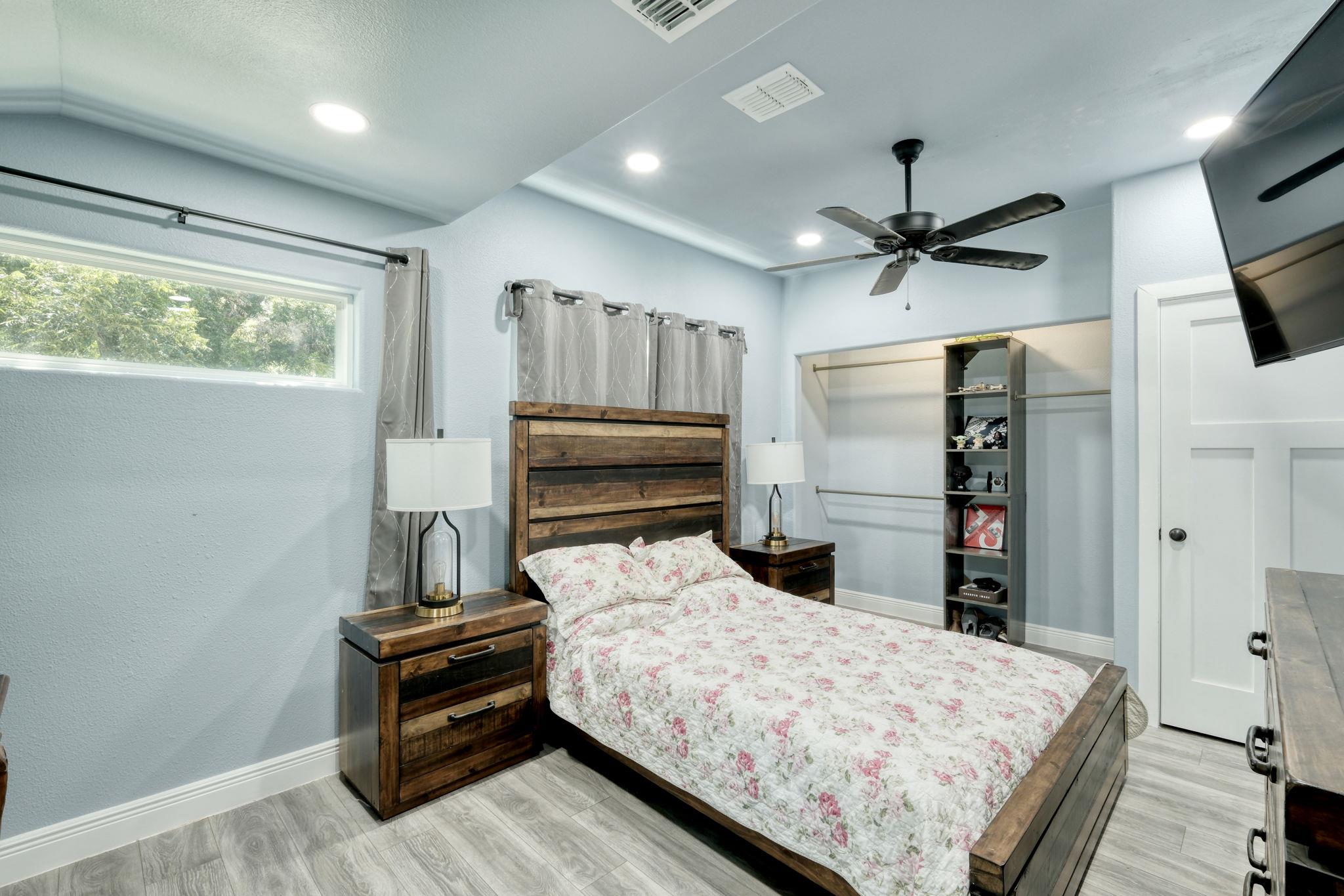 11900 Fm 1660, Hutto, TX 78634