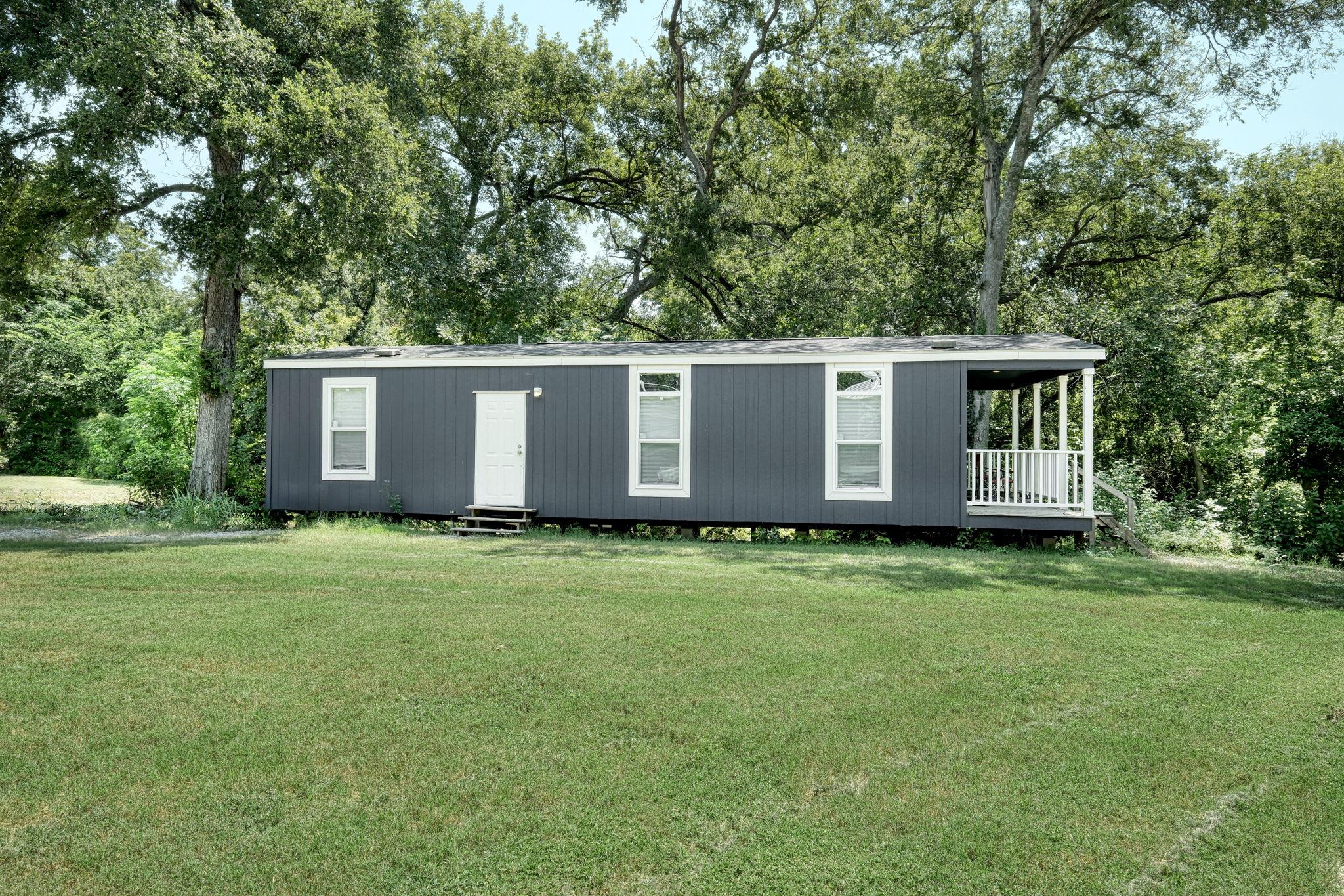 11900 Fm 1660, Hutto, TX 78634