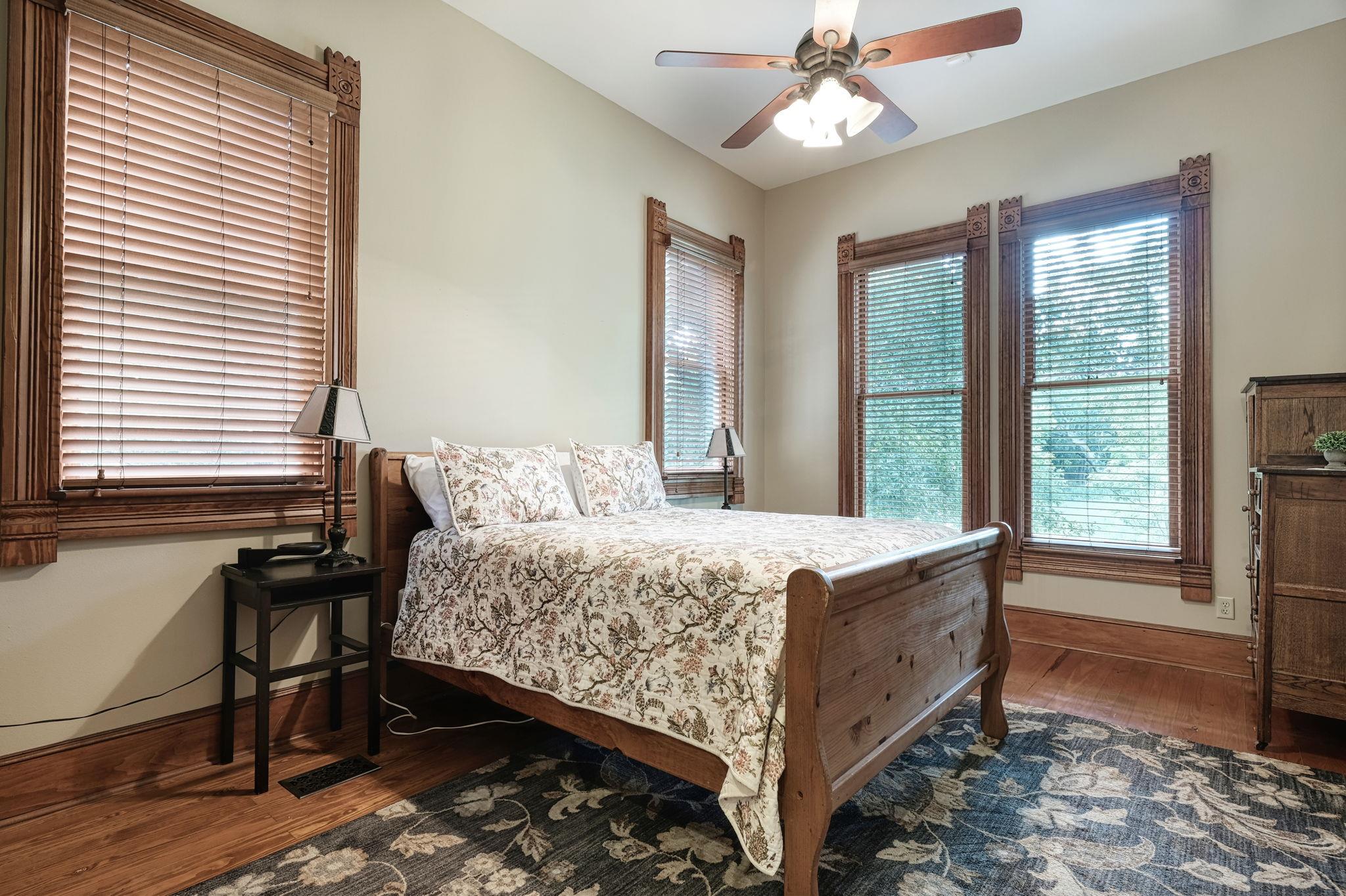 11900 Fm 1660, Hutto, TX 78634