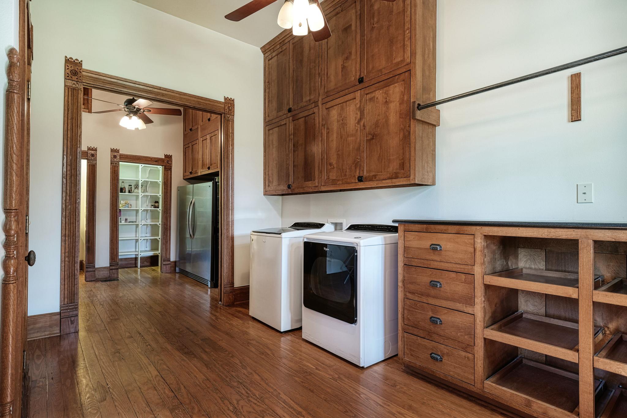 11900 Fm 1660, Hutto, TX 78634