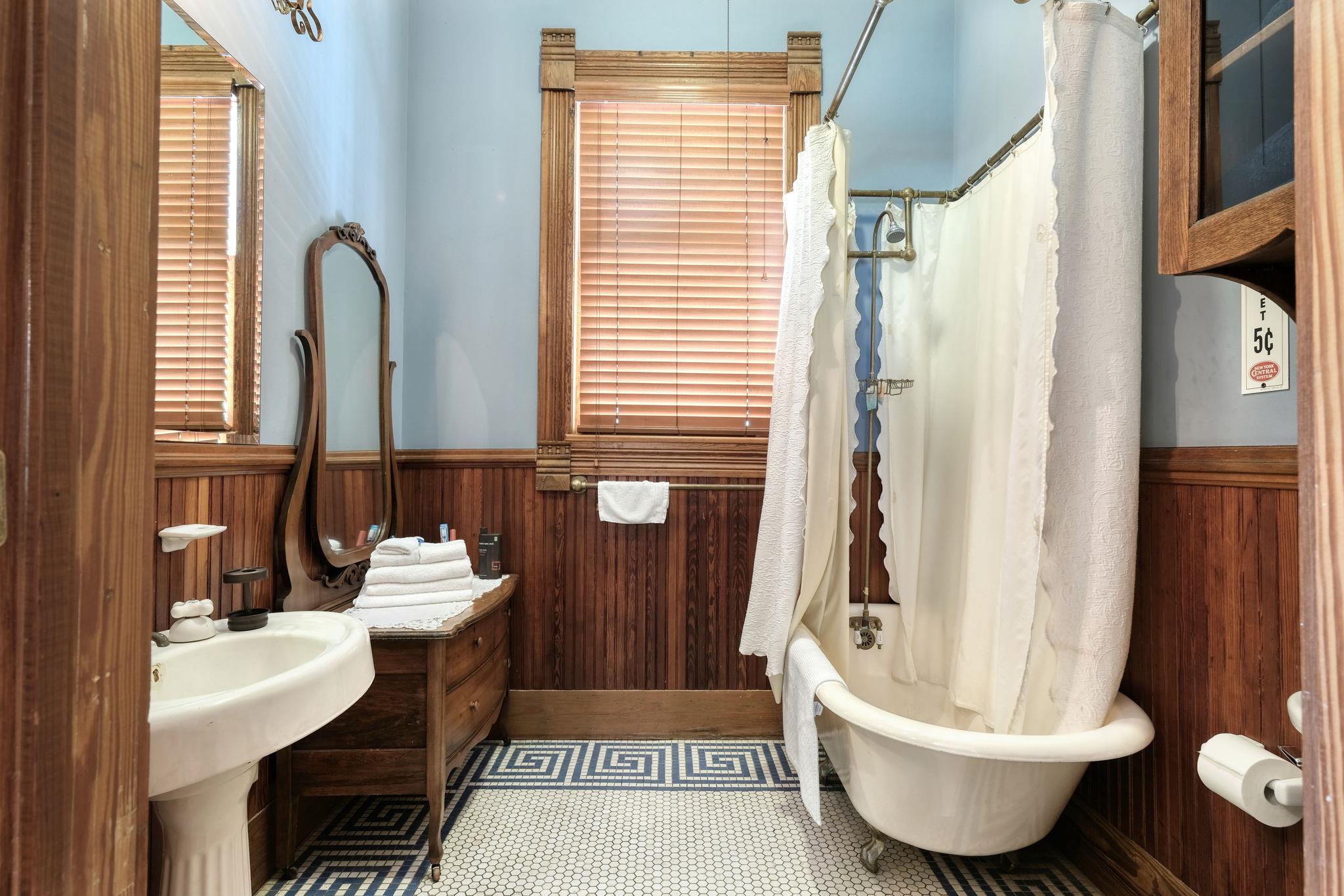 11900 Fm 1660, Hutto, TX 78634