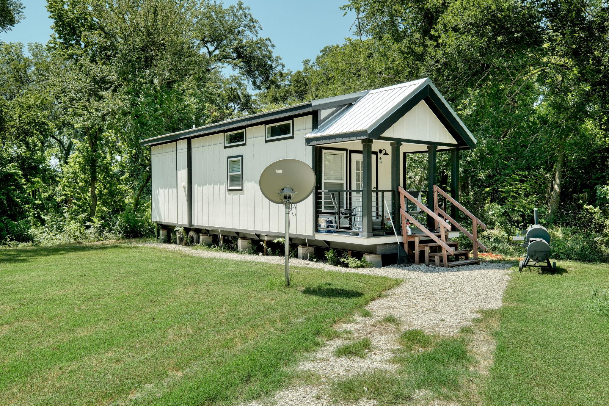 11900 Fm 1660, Hutto, TX 78634