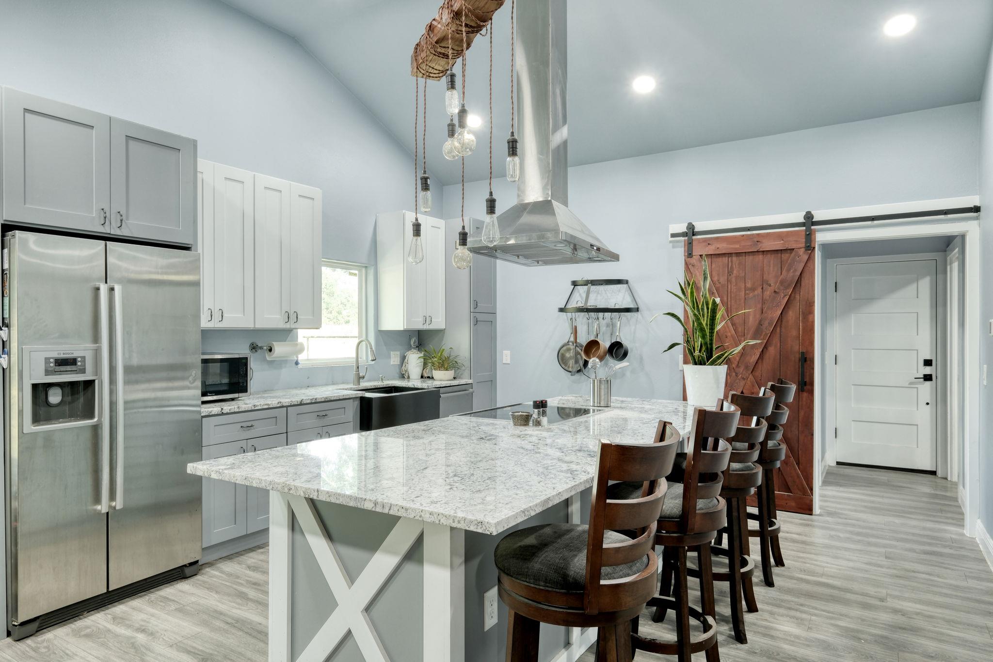 11900 Fm 1660, Hutto, TX 78634