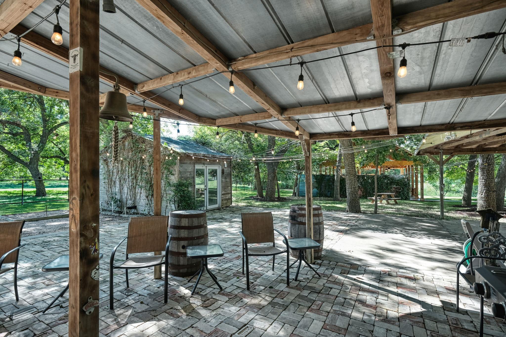 11900 Fm 1660, Hutto, TX 78634