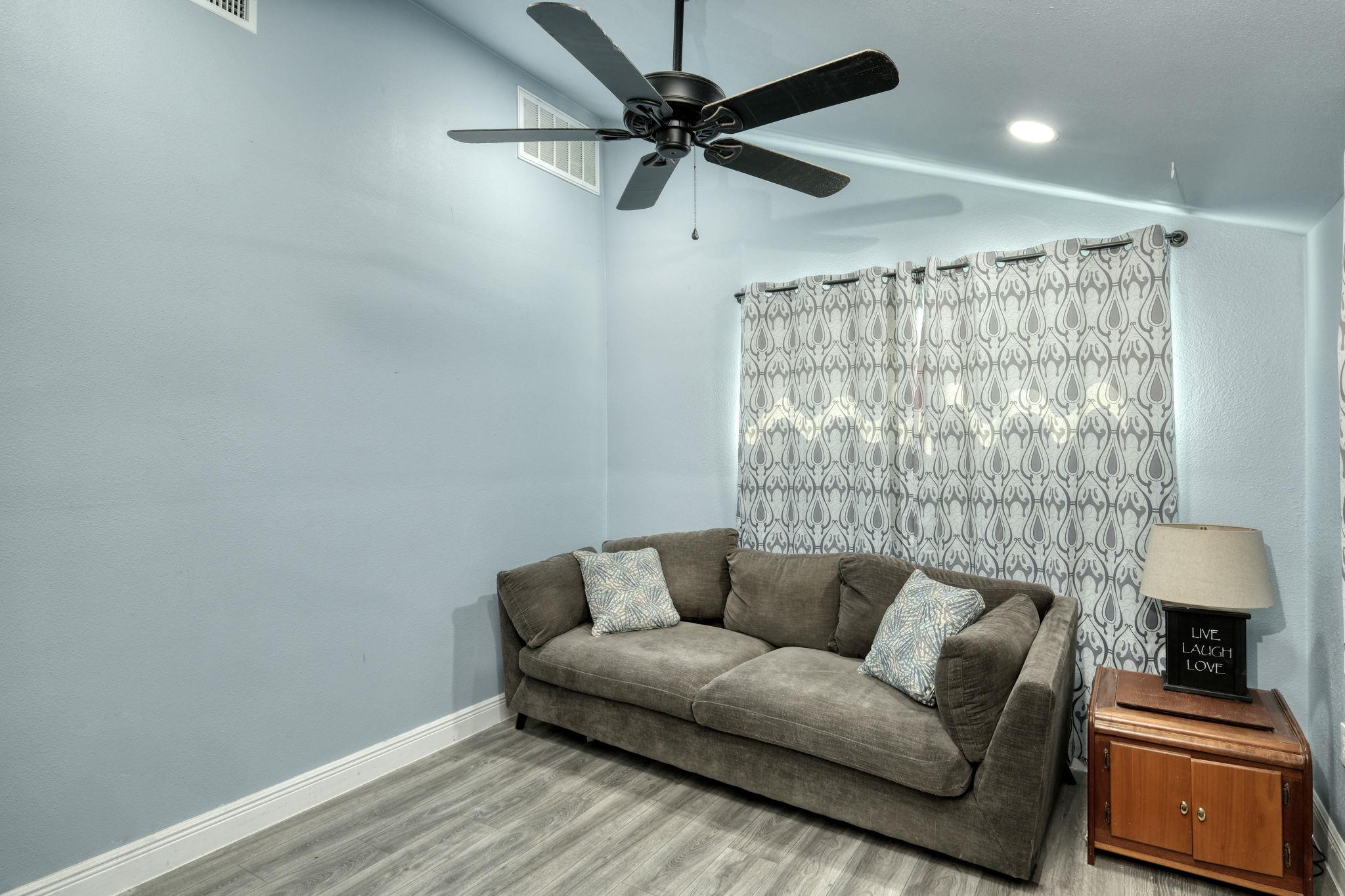 11900 Fm 1660, Hutto, TX 78634