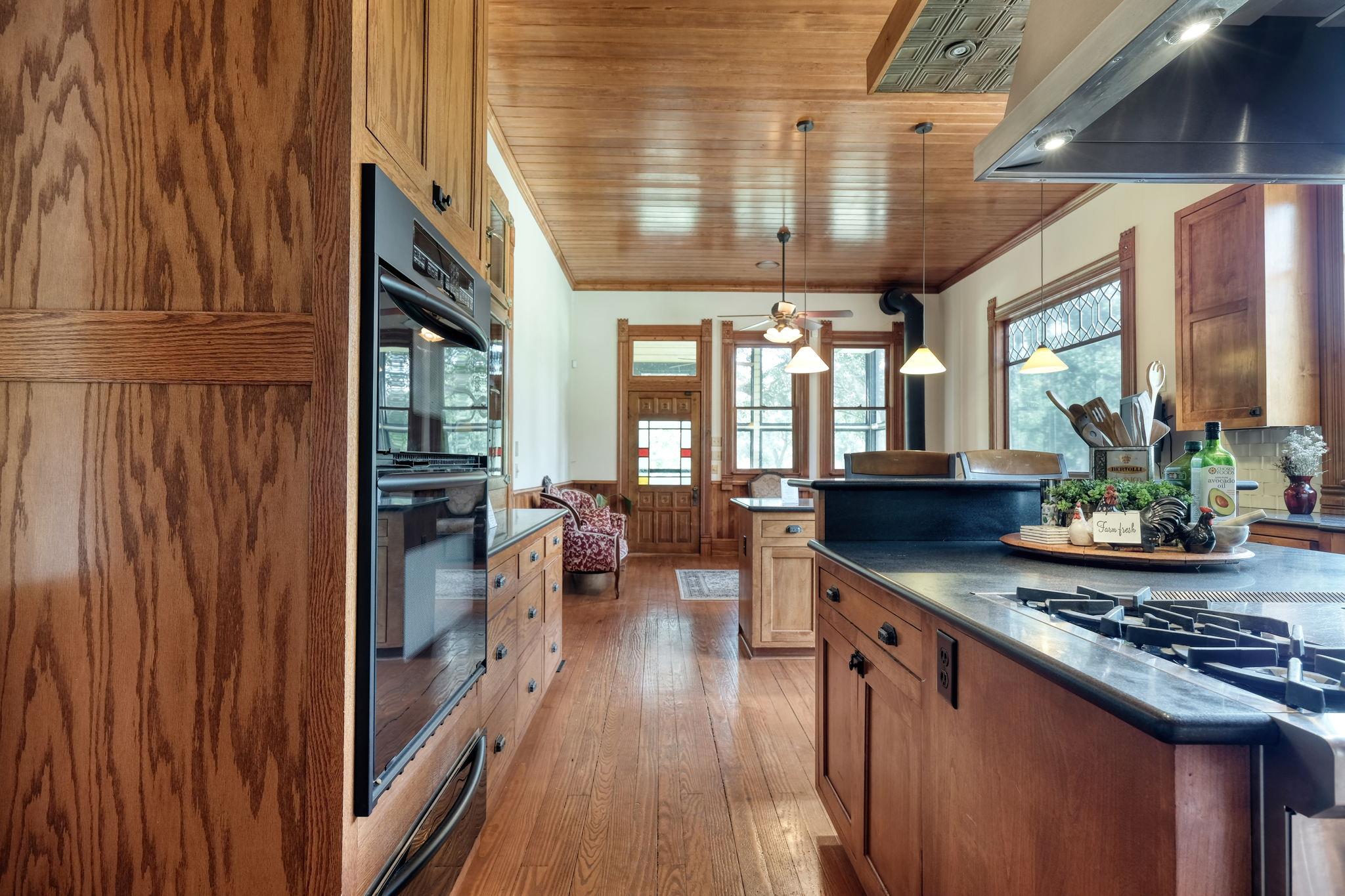 11900 Fm 1660, Hutto, TX 78634