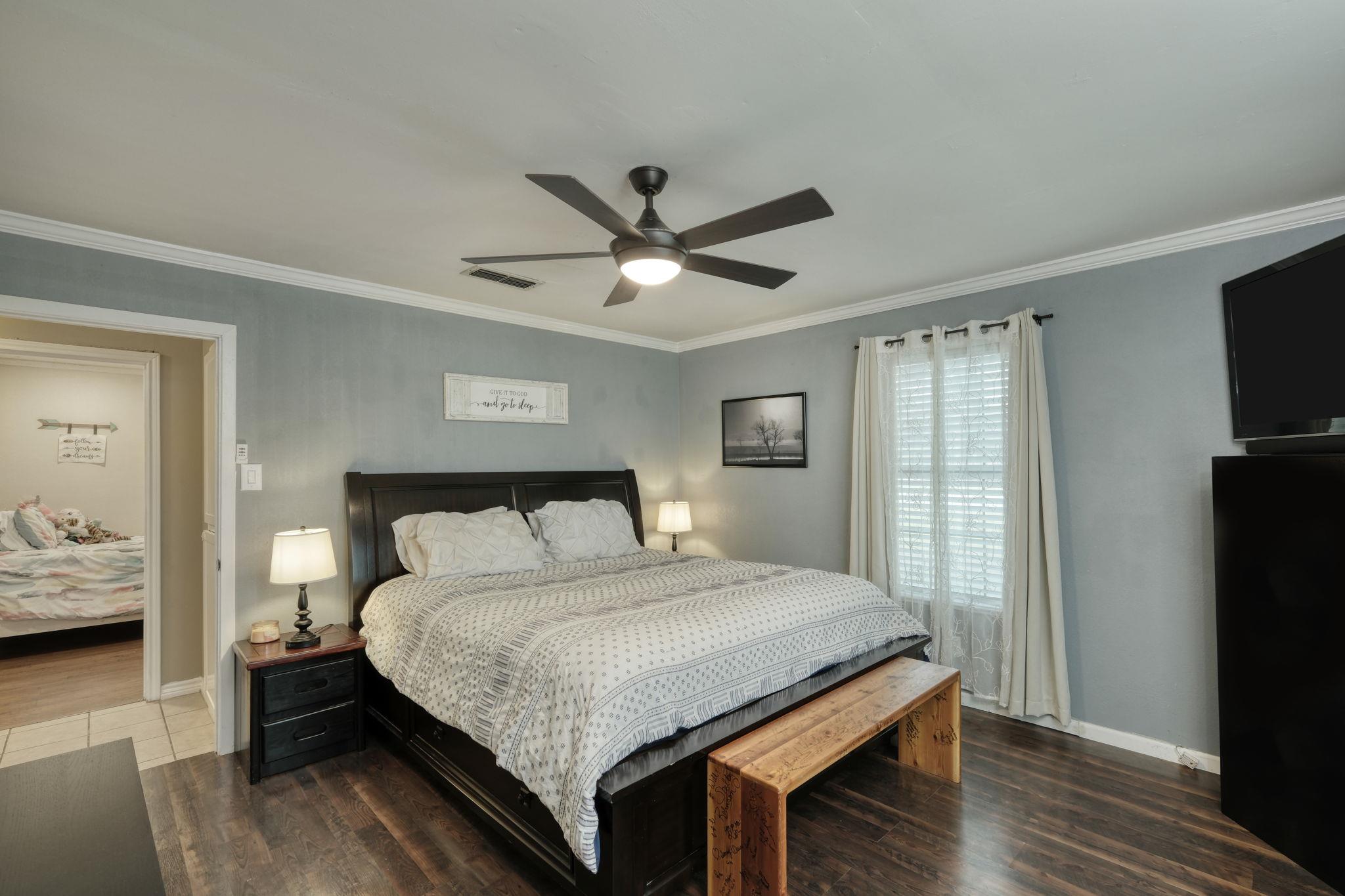 340 S Emma, Bartlett, TX 76511