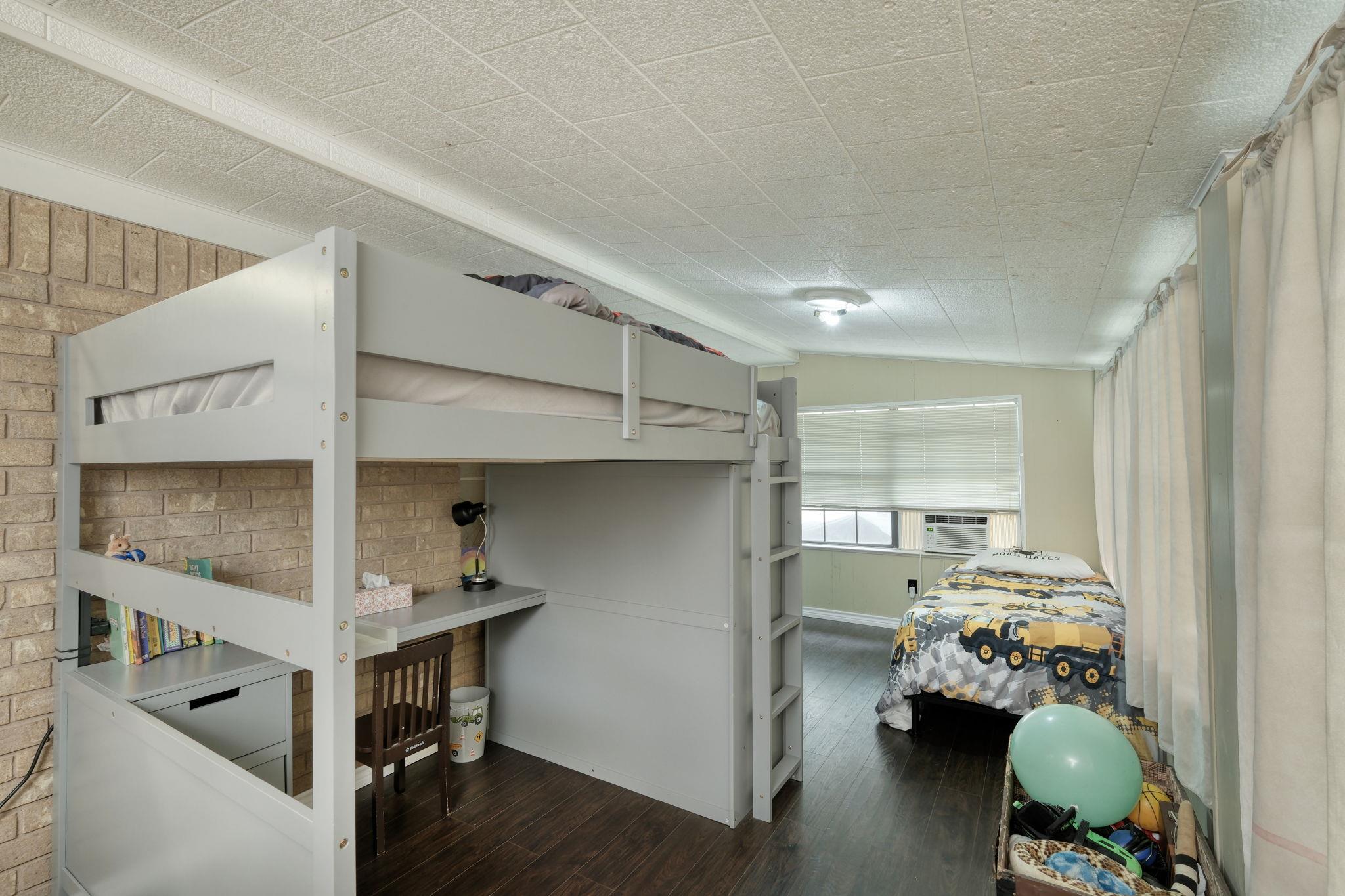 340 S Emma, Bartlett, TX 76511