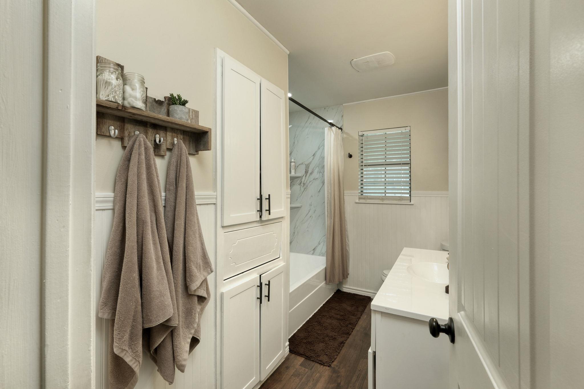 340 S Emma, Bartlett, TX 76511