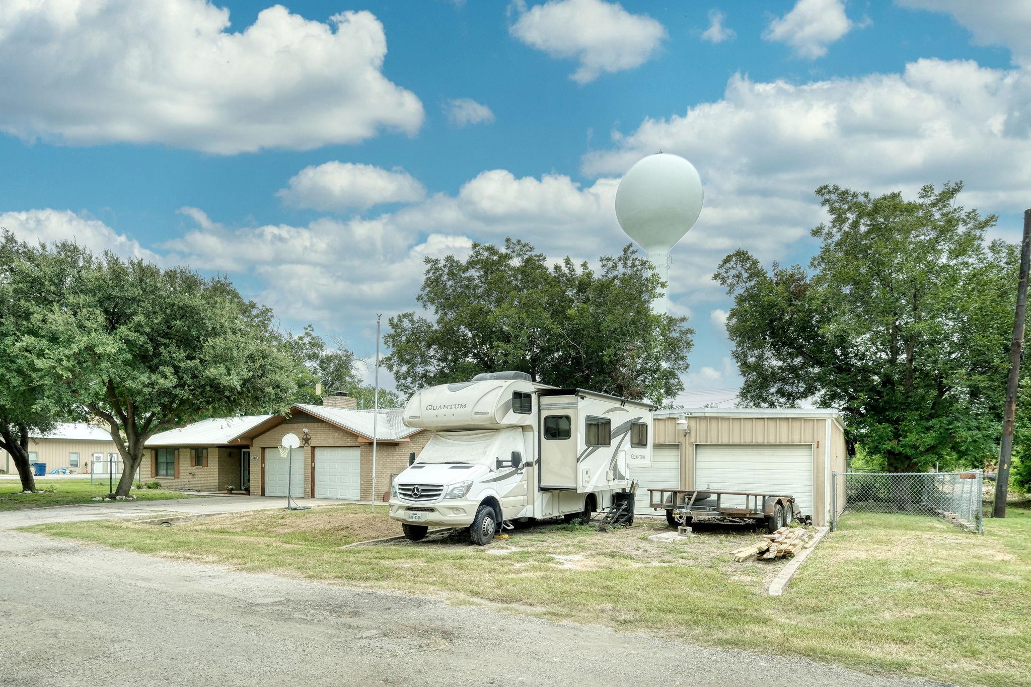 340 S Emma, Bartlett, TX 76511