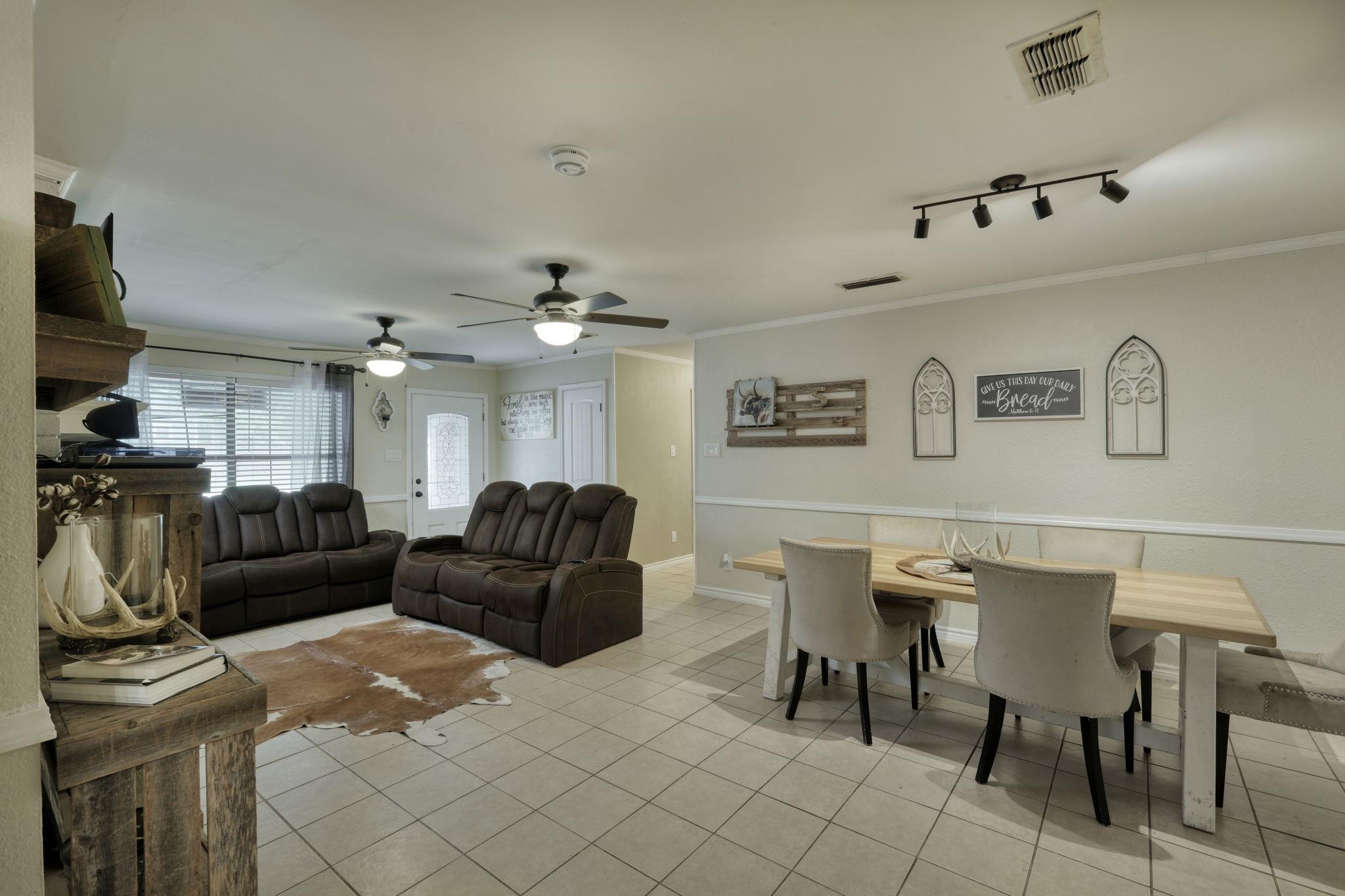 340 S Emma, Bartlett, TX 76511