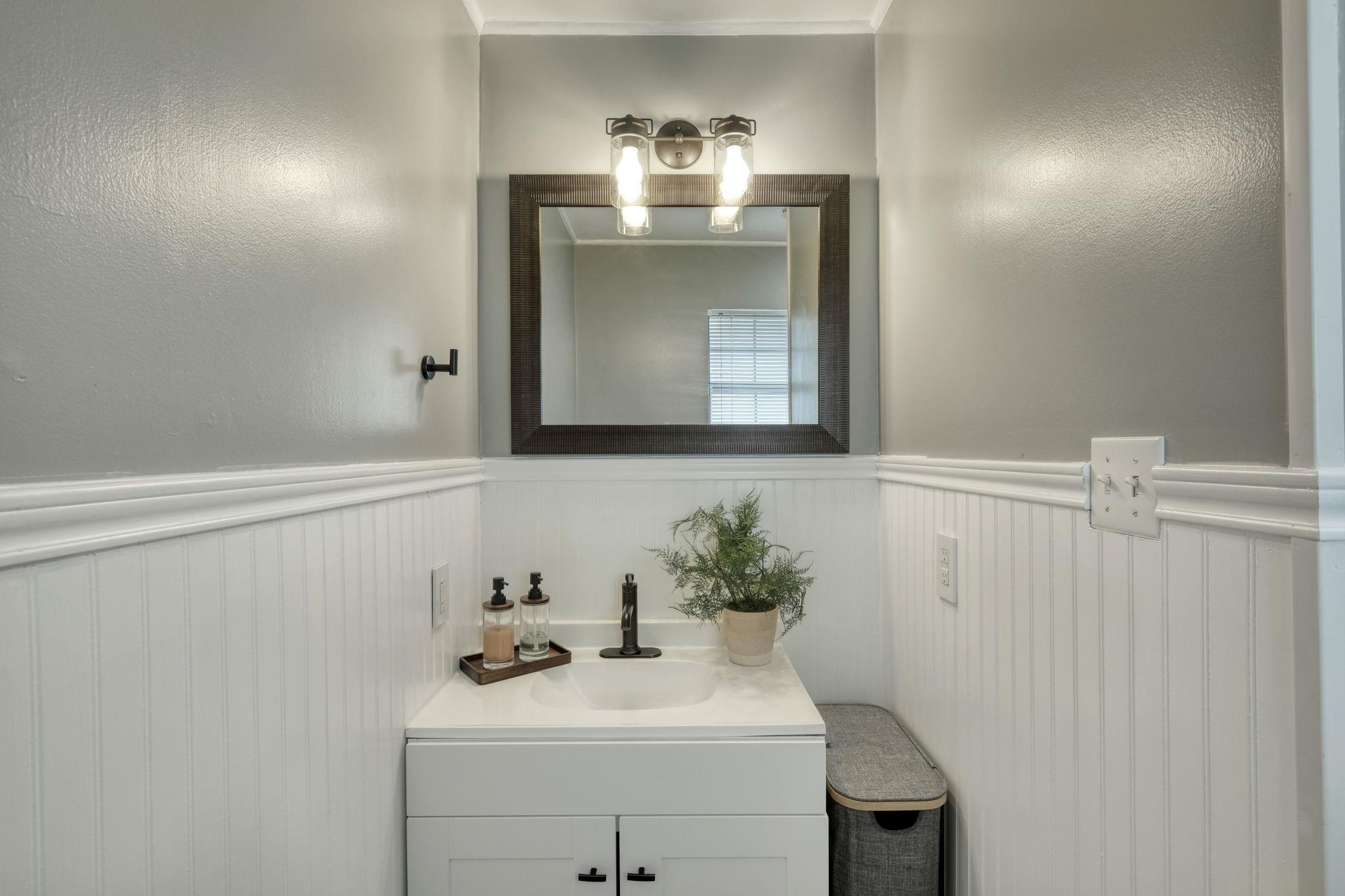 340 S Emma, Bartlett, TX 76511