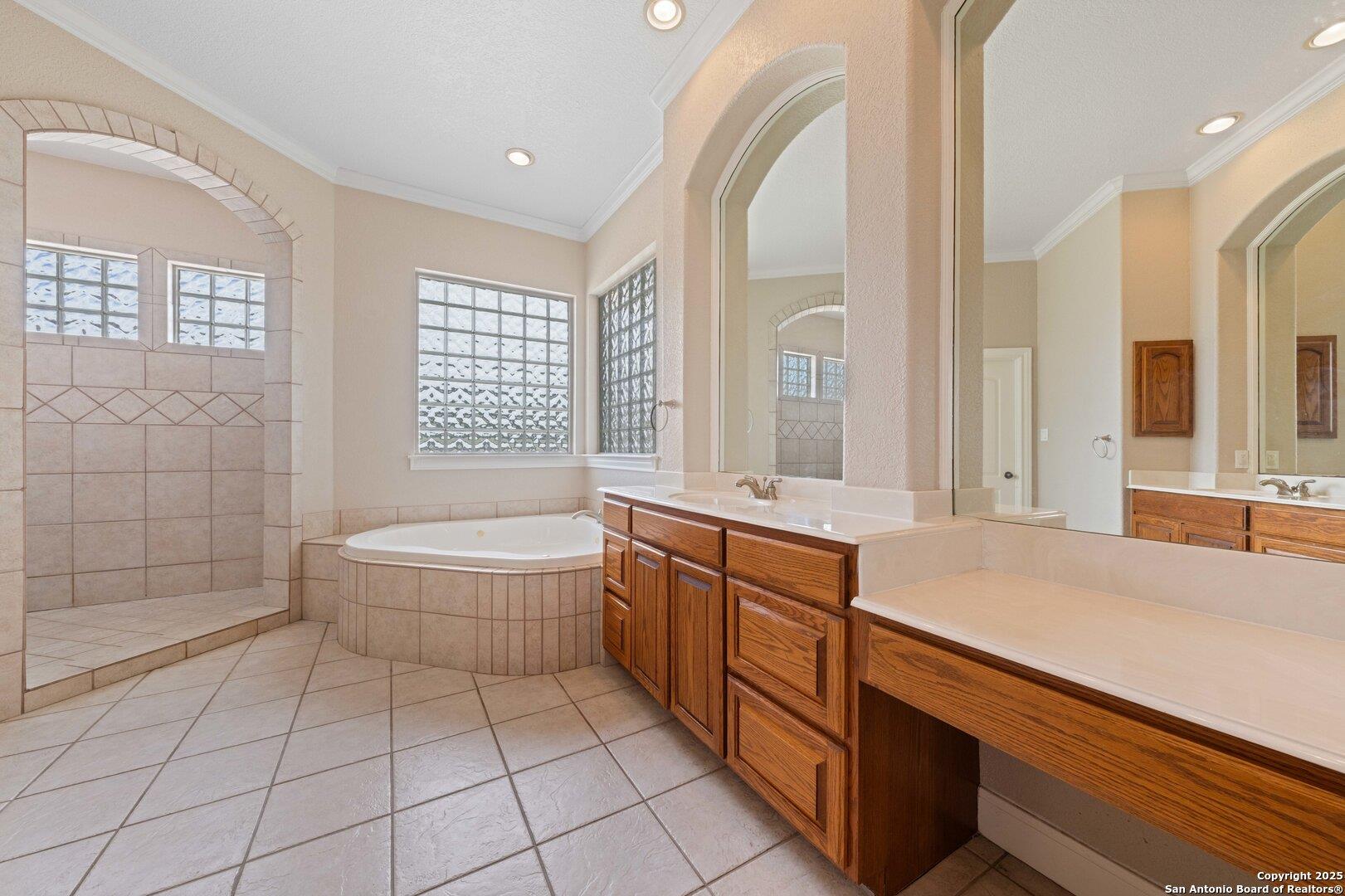 30900 Woodbine Way Way, Boerne, TX 78015