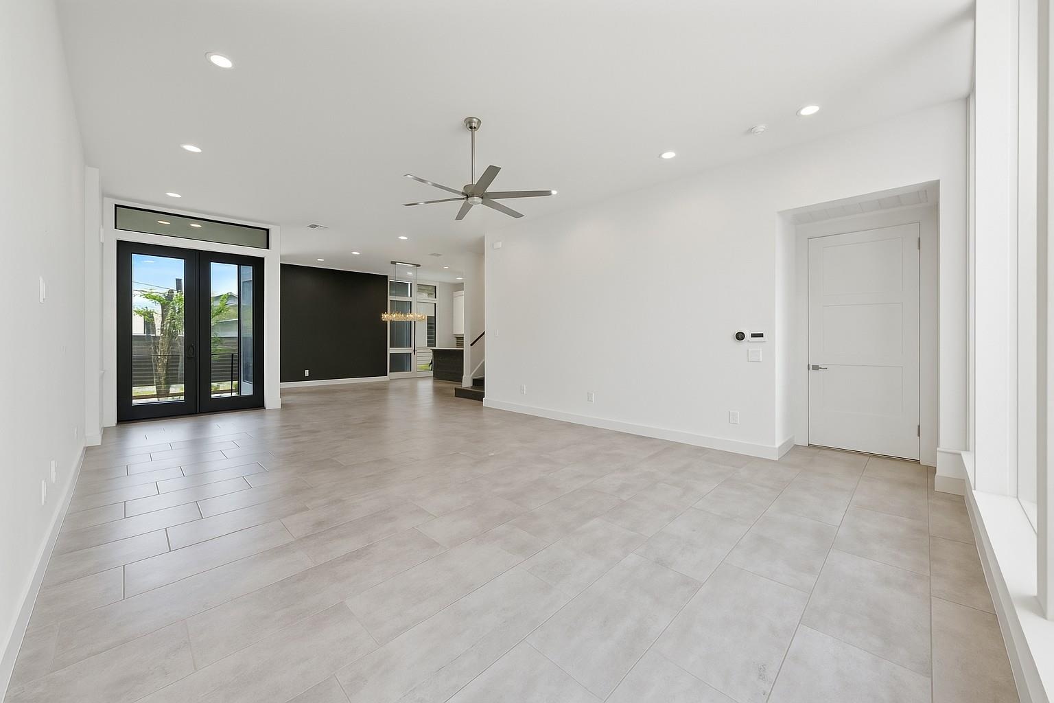 2004 E 8th St, Austin, TX 78702