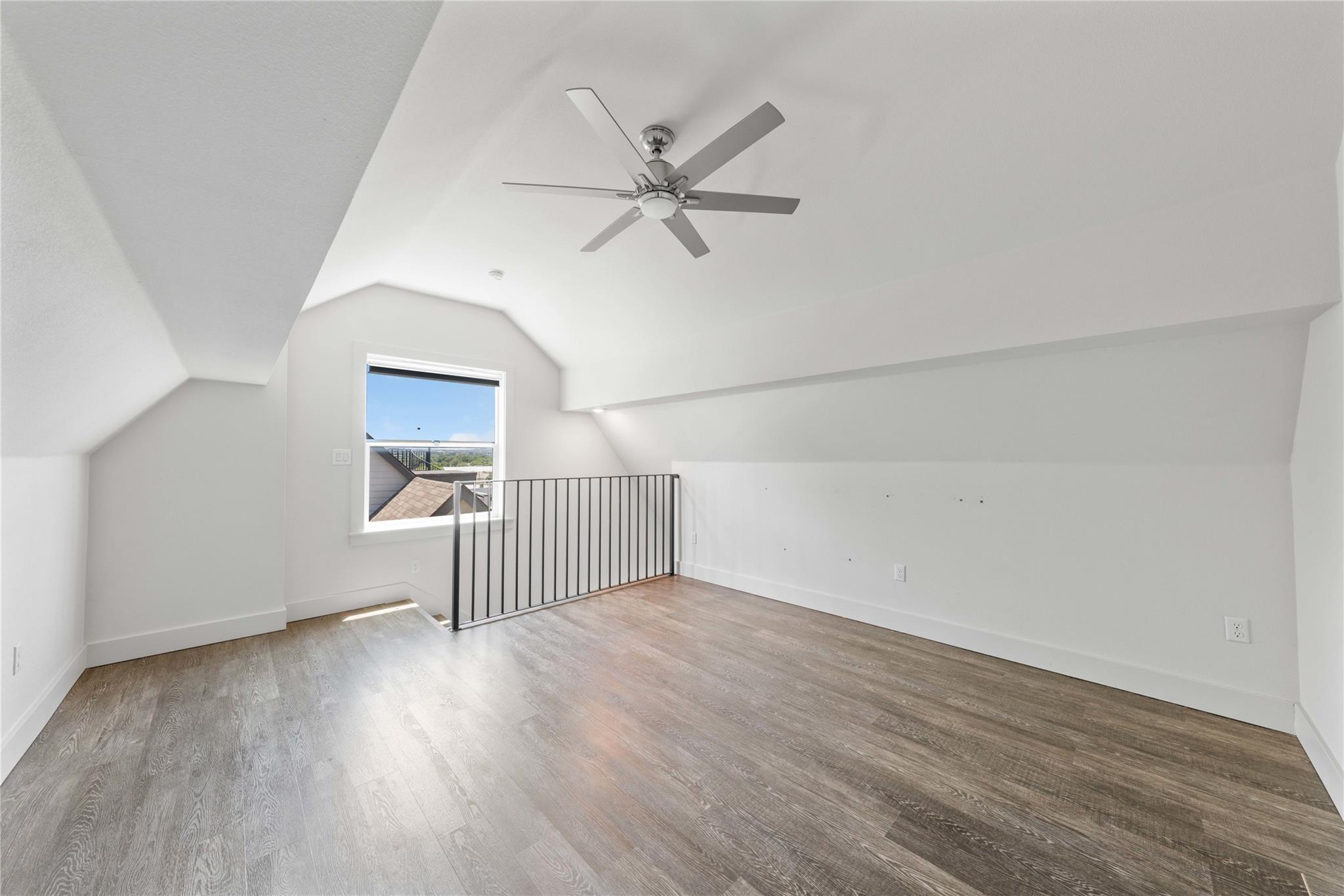 2004 E 8th St, Austin, TX 78702