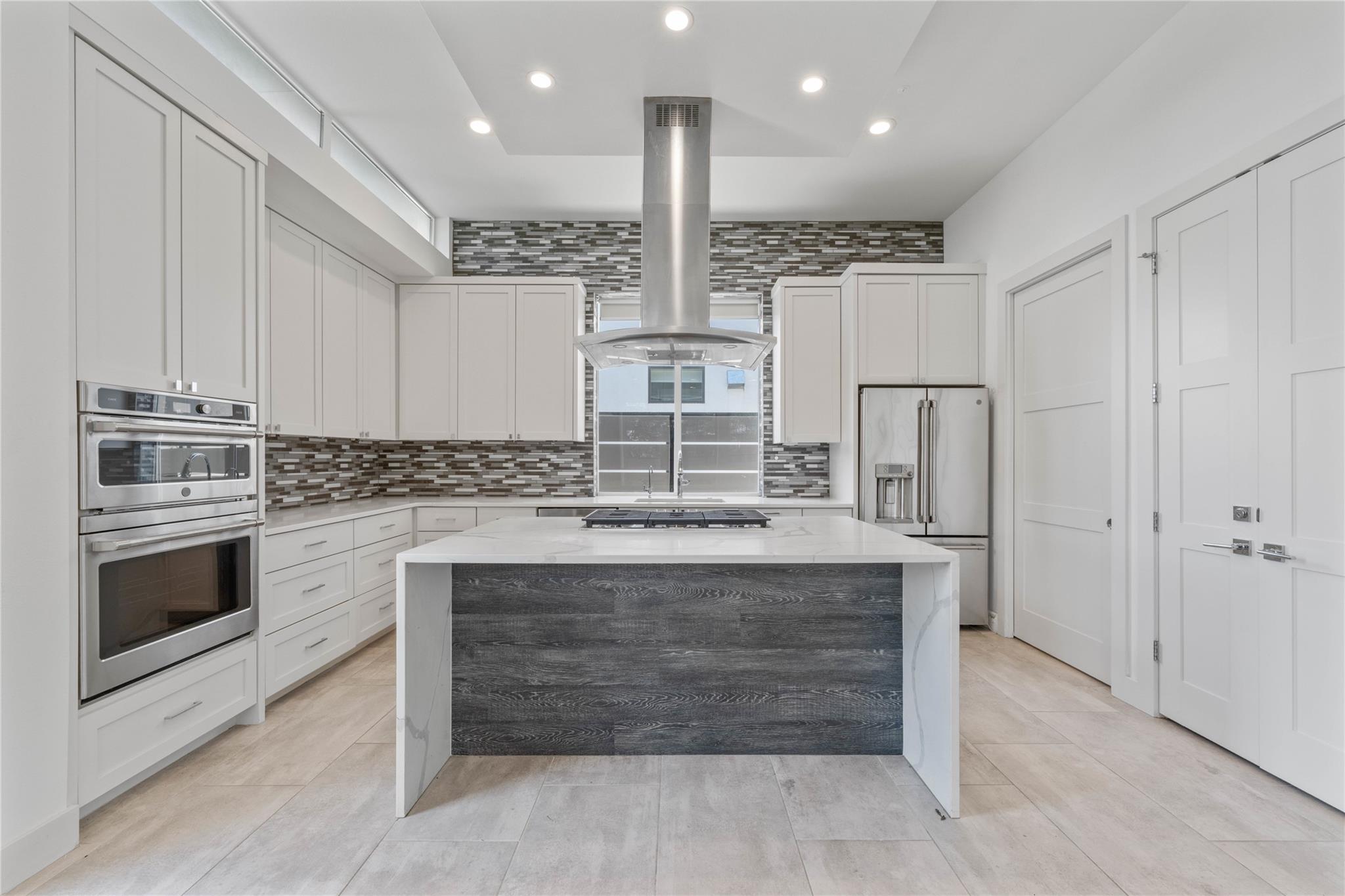 2004 E 8th St, Austin, TX 78702