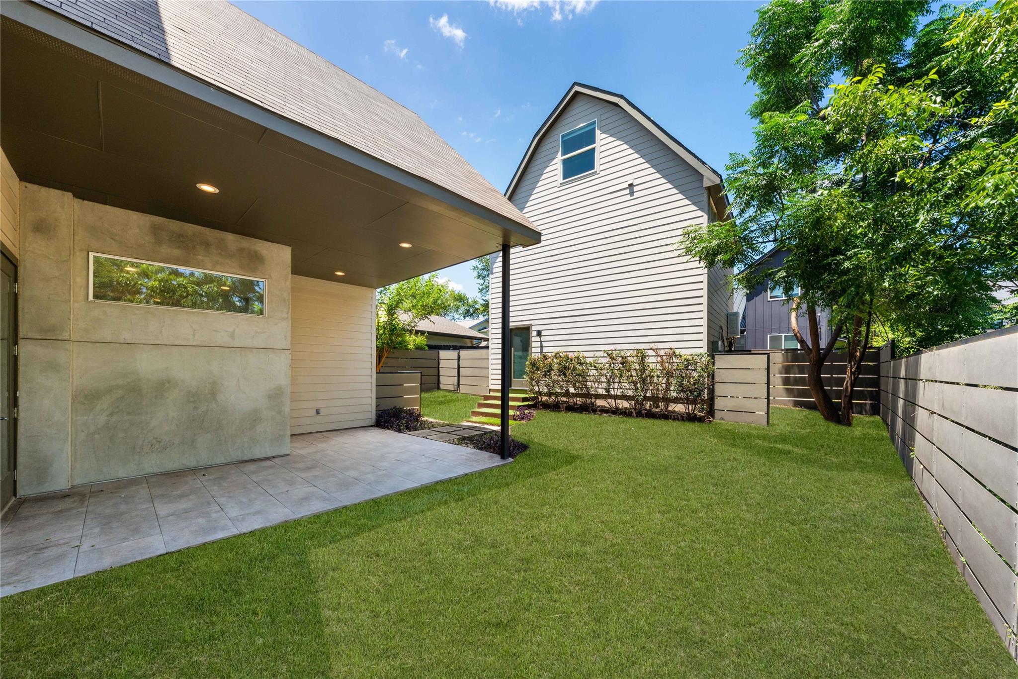2004 E 8th St, Austin, TX 78702