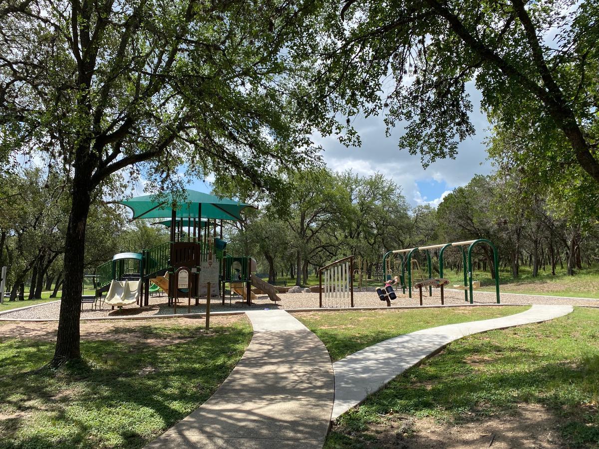 122 Acapulco Dr, Lakeway, TX 78734