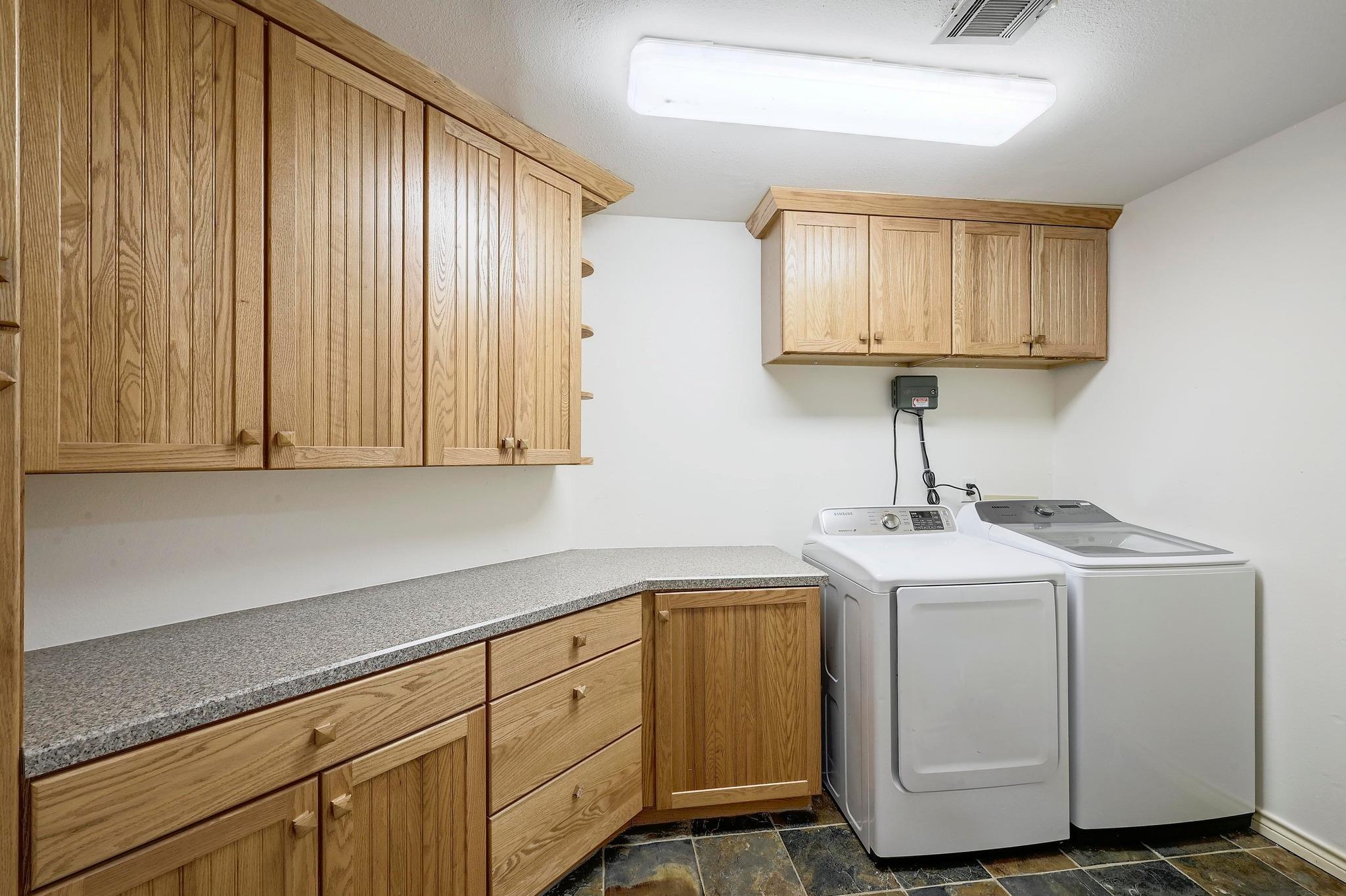122 Acapulco Dr, Lakeway, TX 78734