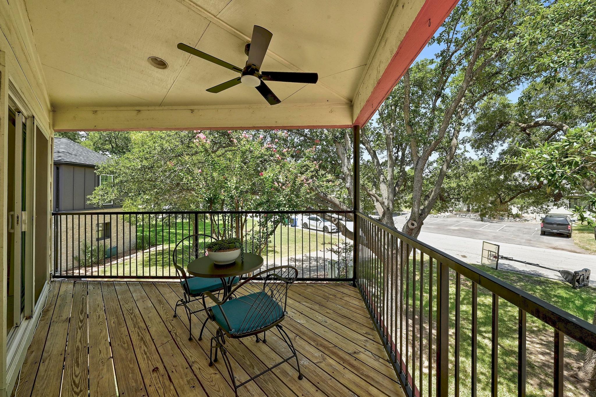 122 Acapulco Dr, Lakeway, TX 78734