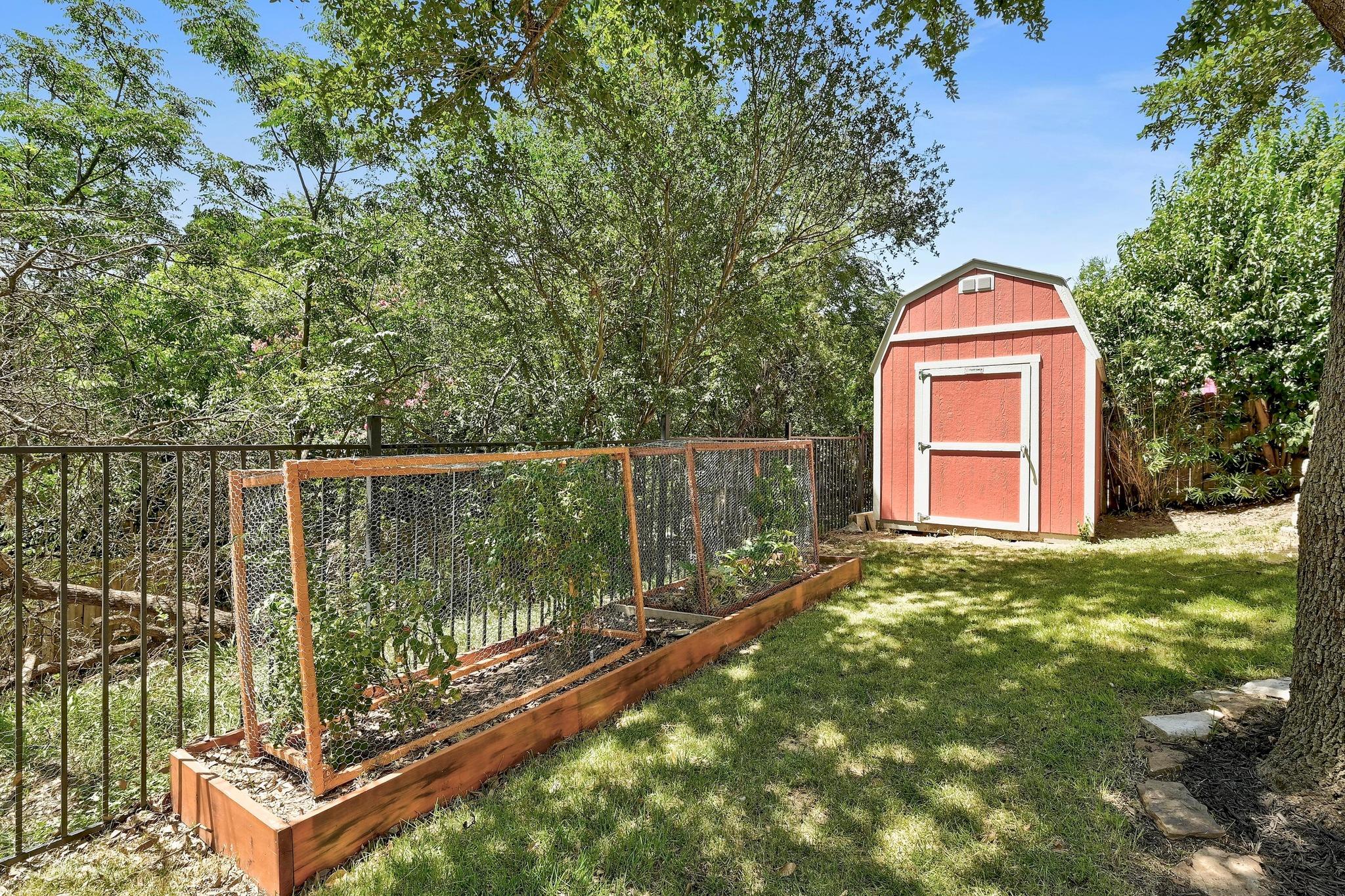 122 Acapulco Dr, Lakeway, TX 78734