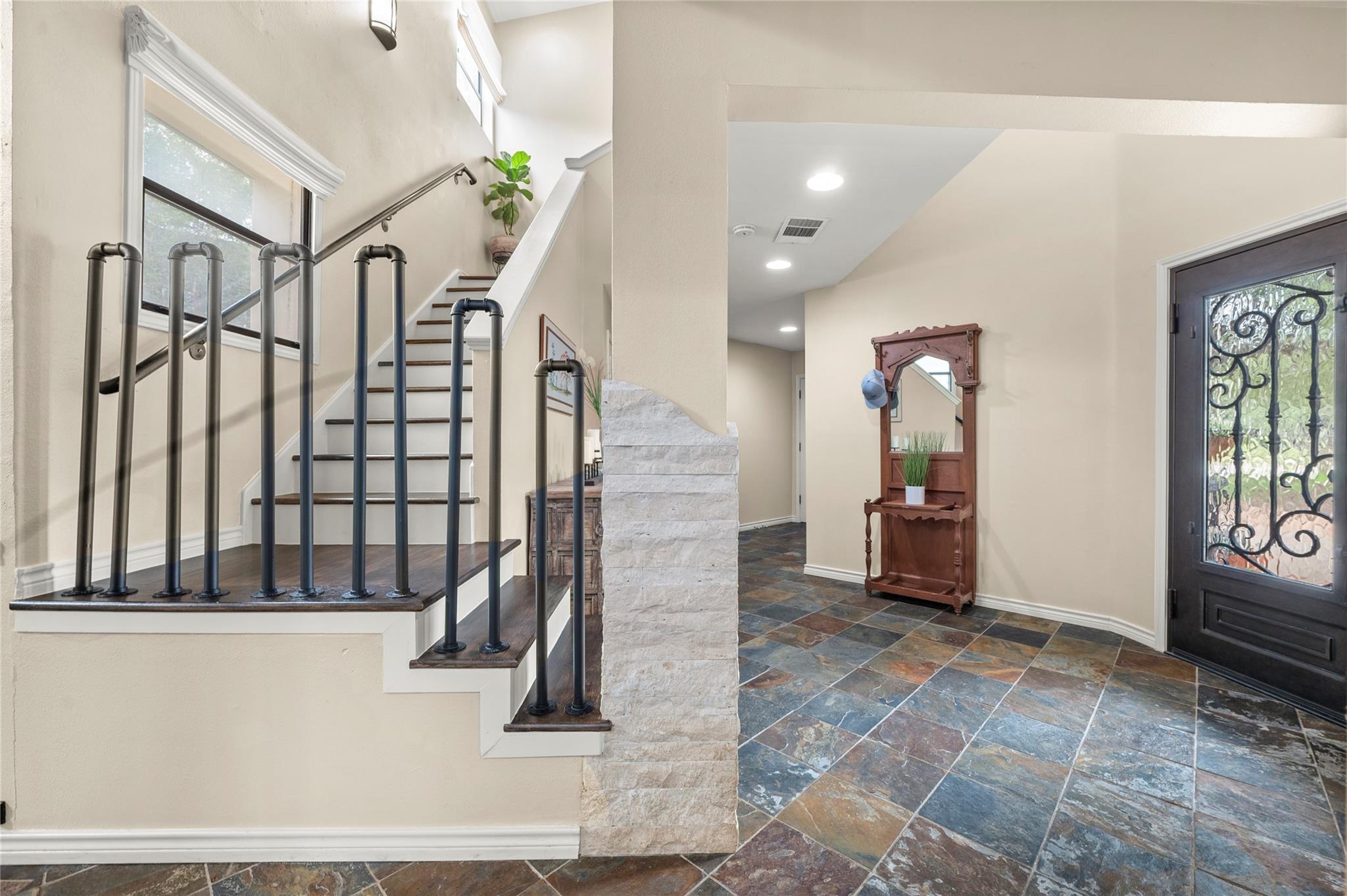 122 Acapulco Dr, Lakeway, TX 78734