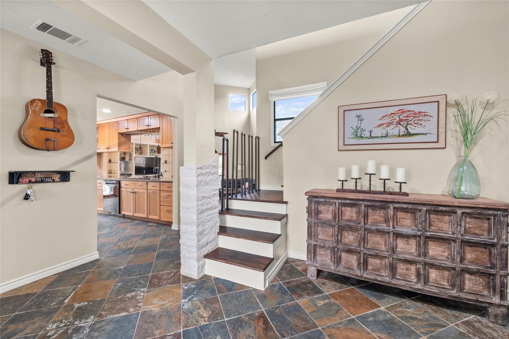 122 Acapulco Dr, Lakeway, TX 78734